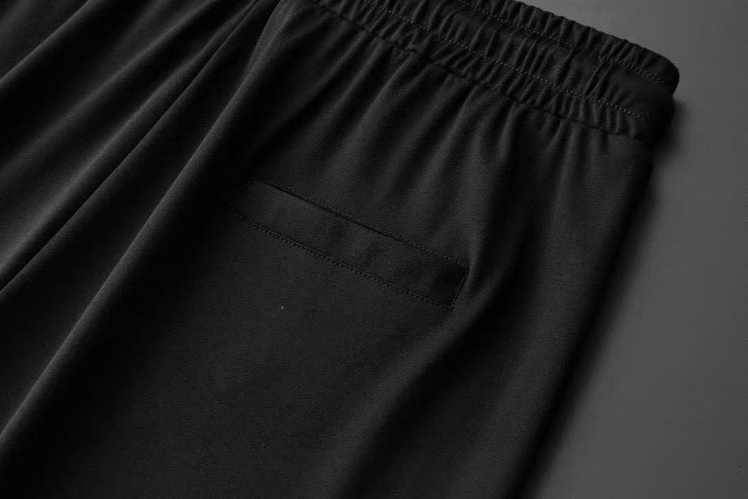 【PRADA】半袖T シャツショートパンツ セットアップ
