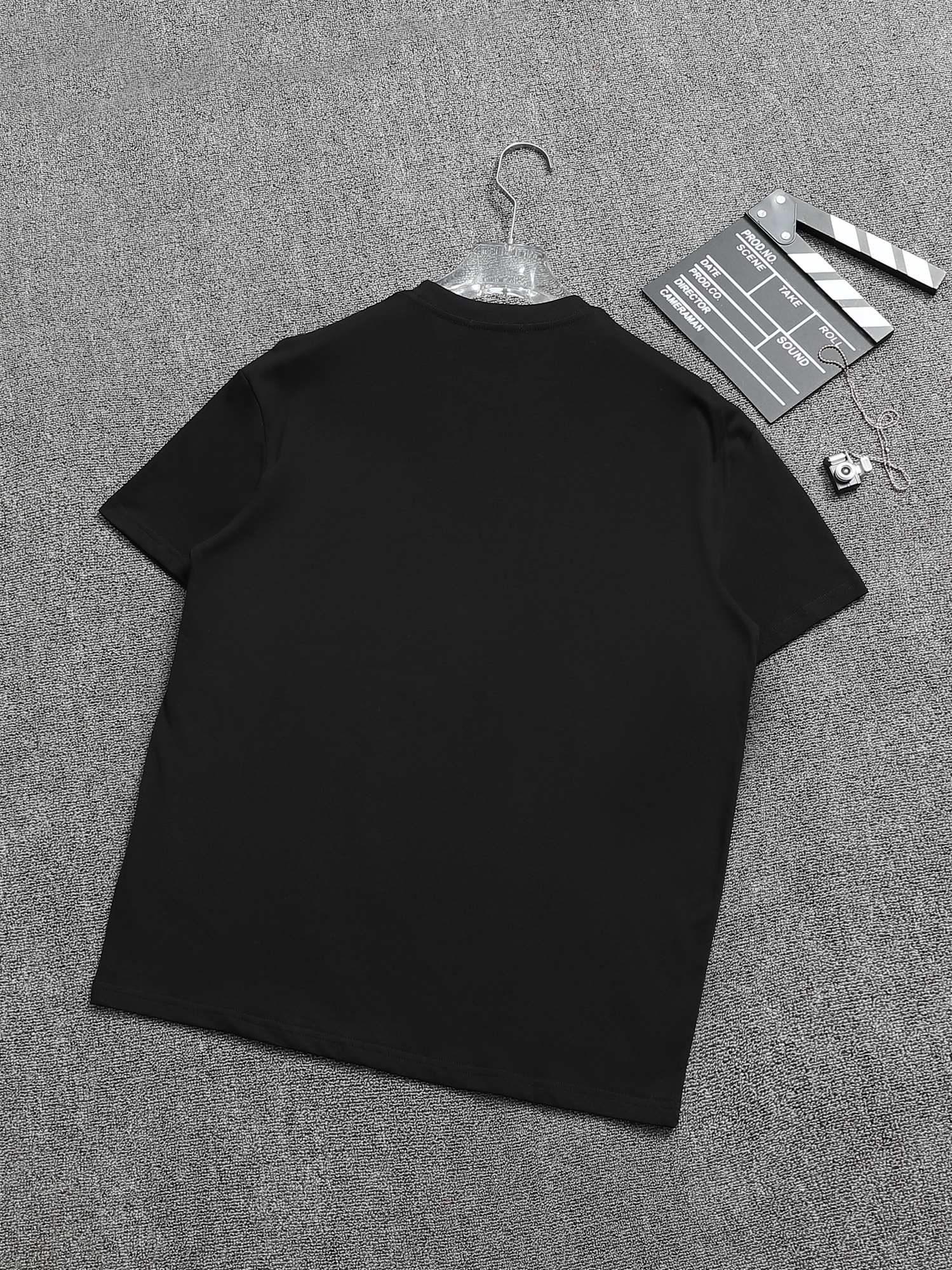 【PRADA】半袖 T シャツ