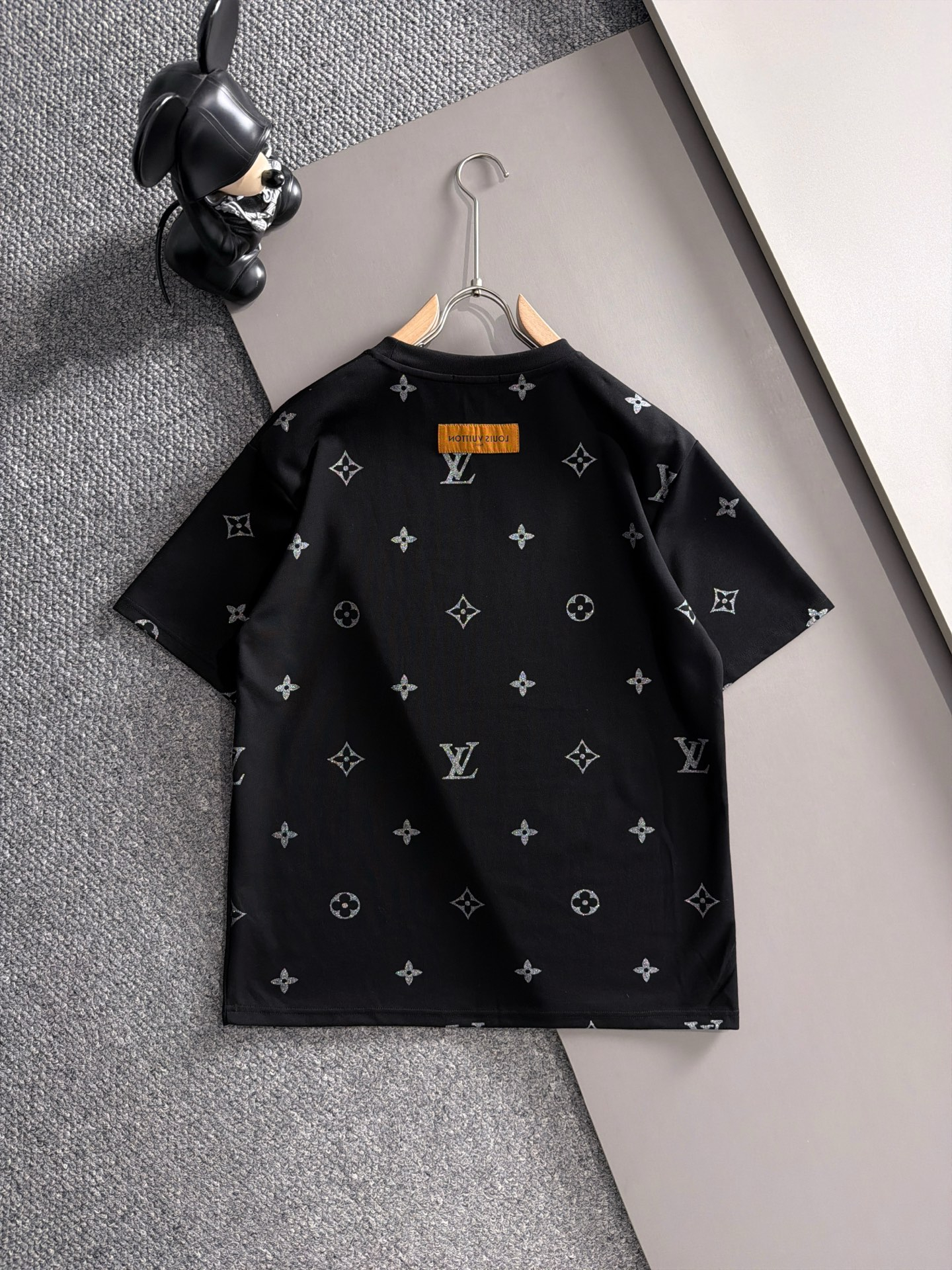 【LOUIS VUITTON】半袖T シャツショートパンツ セットアップ
