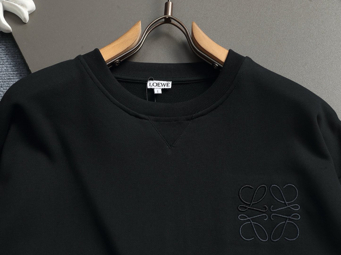 【LOEWE】刺繍長袖 T シャツ