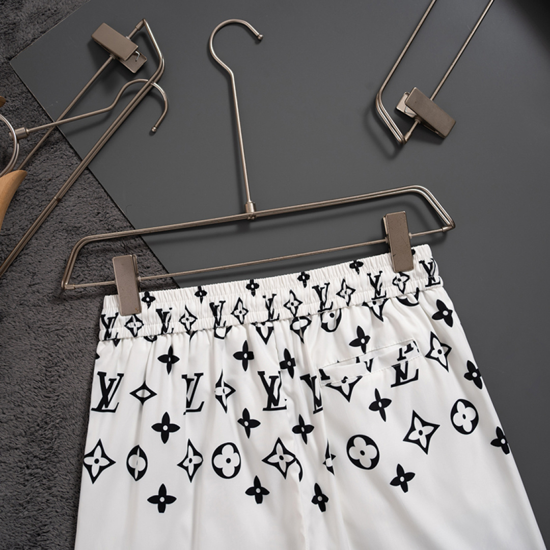 【LOUIS VUITTON】ショートパンツ