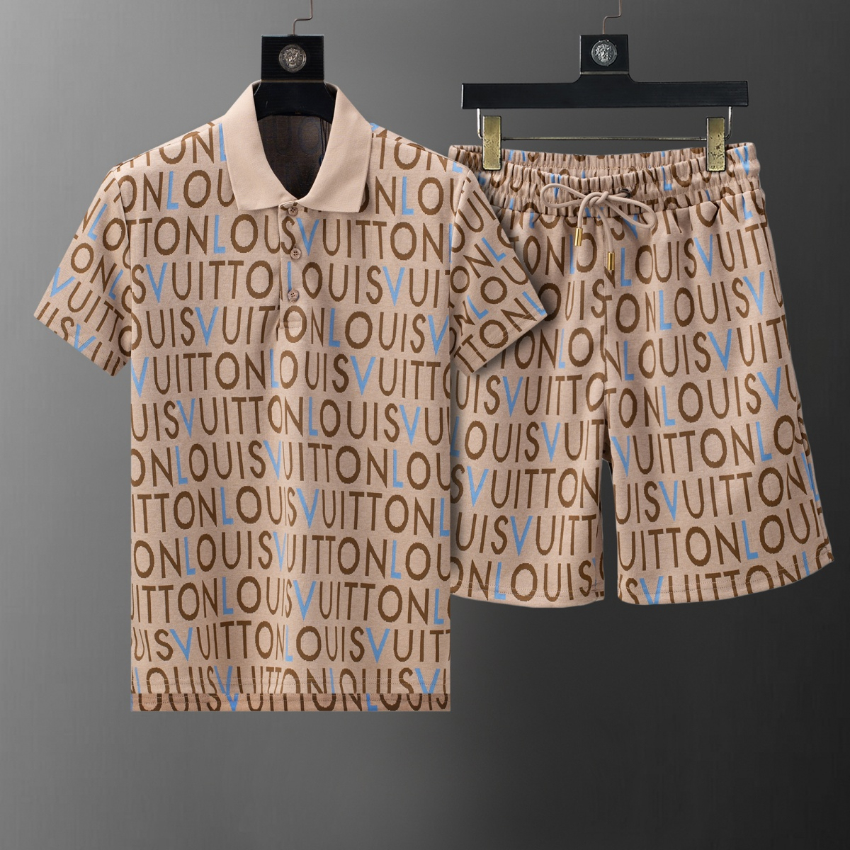 【LOUIS VUITTON】半袖T シャツショートパンツ セットアップ