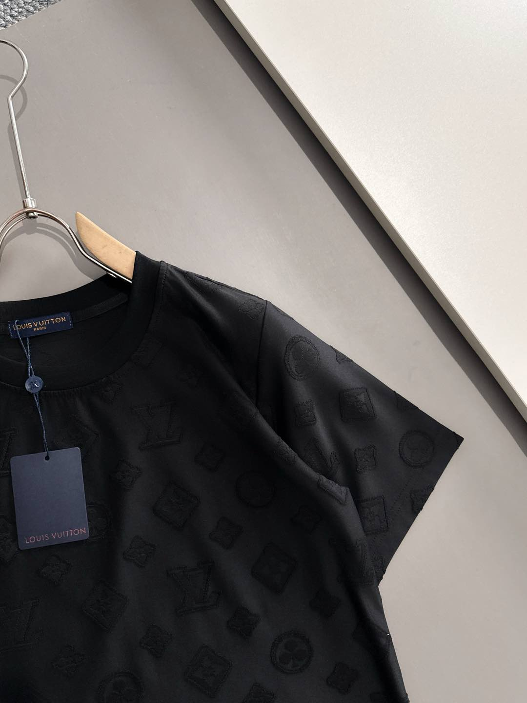 【LOUIS VUITTON】半袖T シャツショートパンツ セットアップ