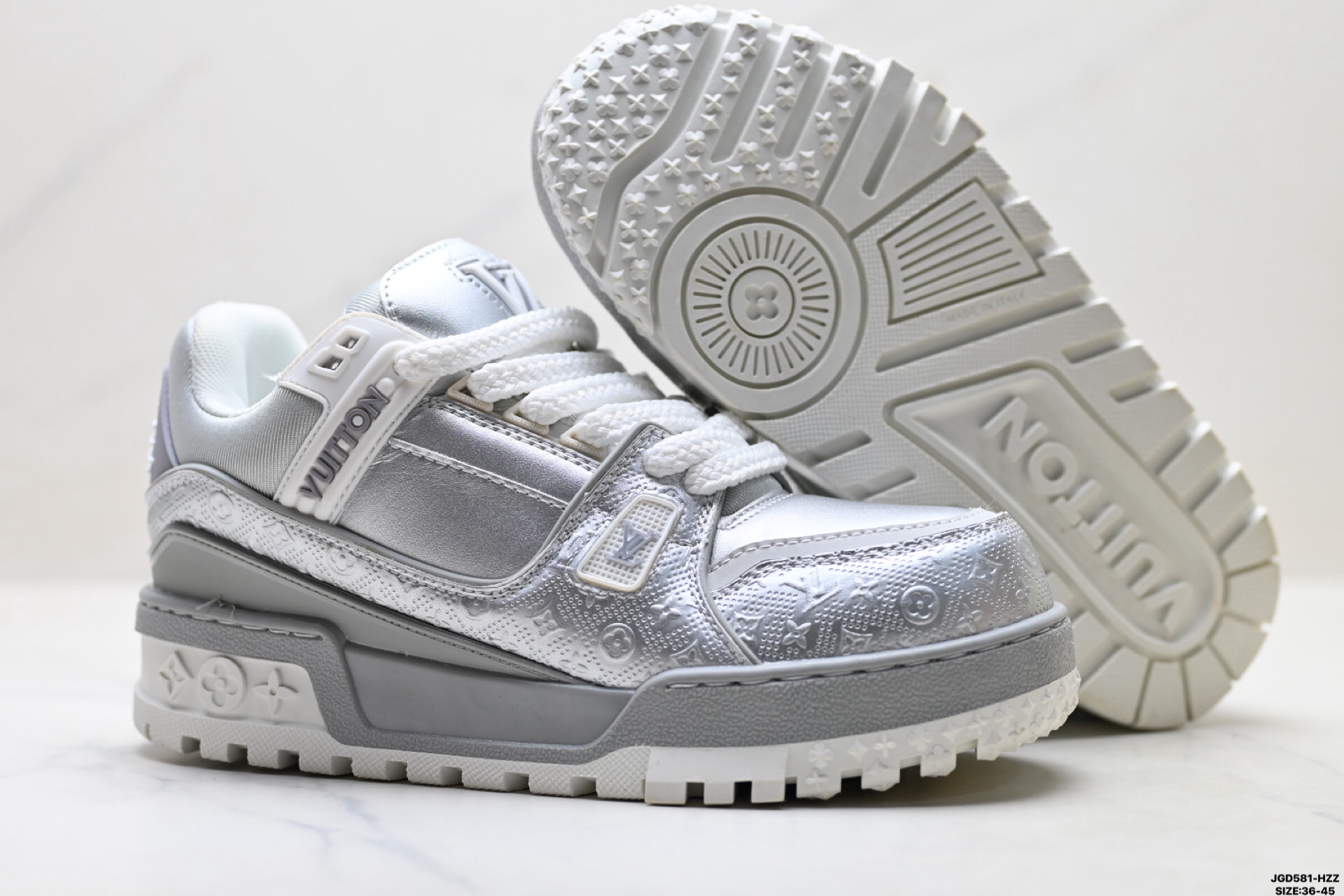 Louis Vuitton Trainer Maxi プラットフォームスニーカー