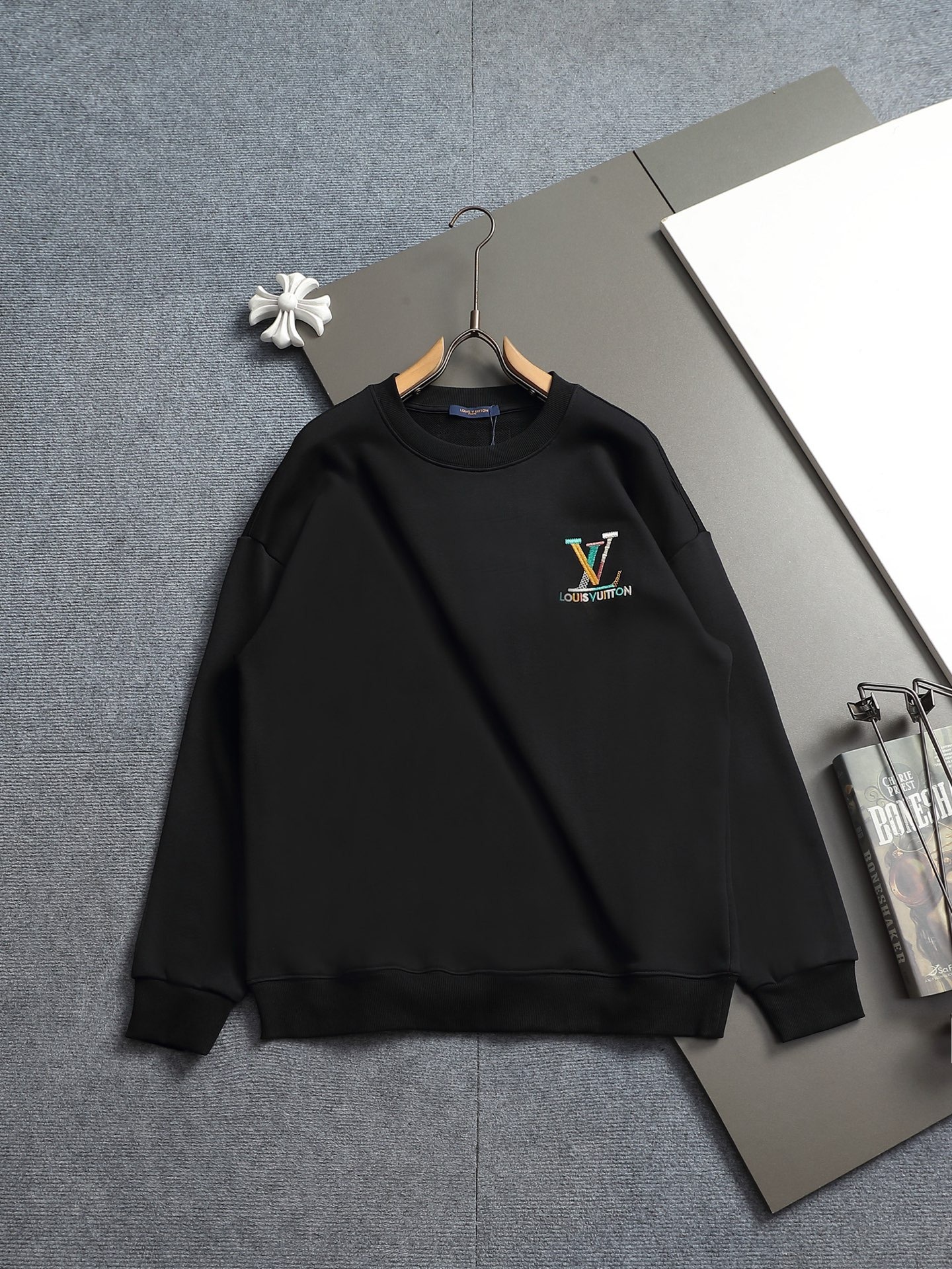 【LOUIS VUITTON】刺繍長袖 T シャツ
