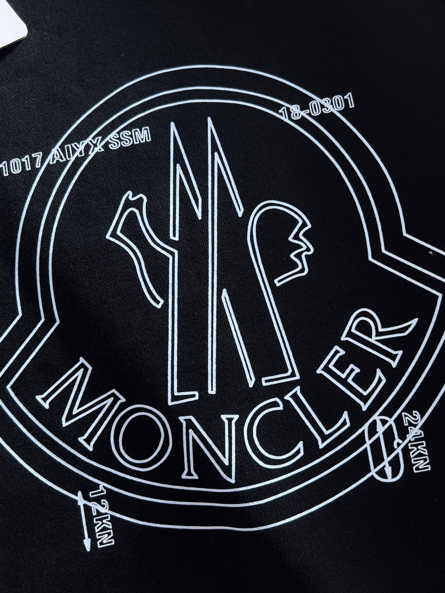 【MONCLER】長袖 T シャツ