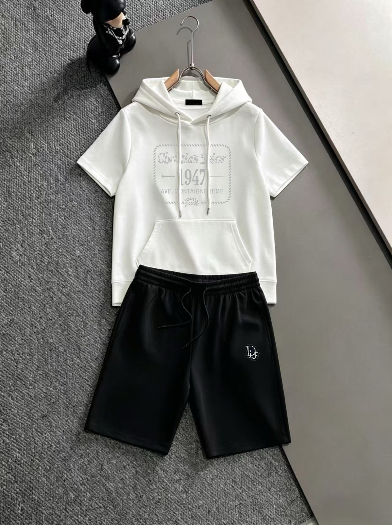 【DIOR】半袖T シャツショートパンツ セットアップ