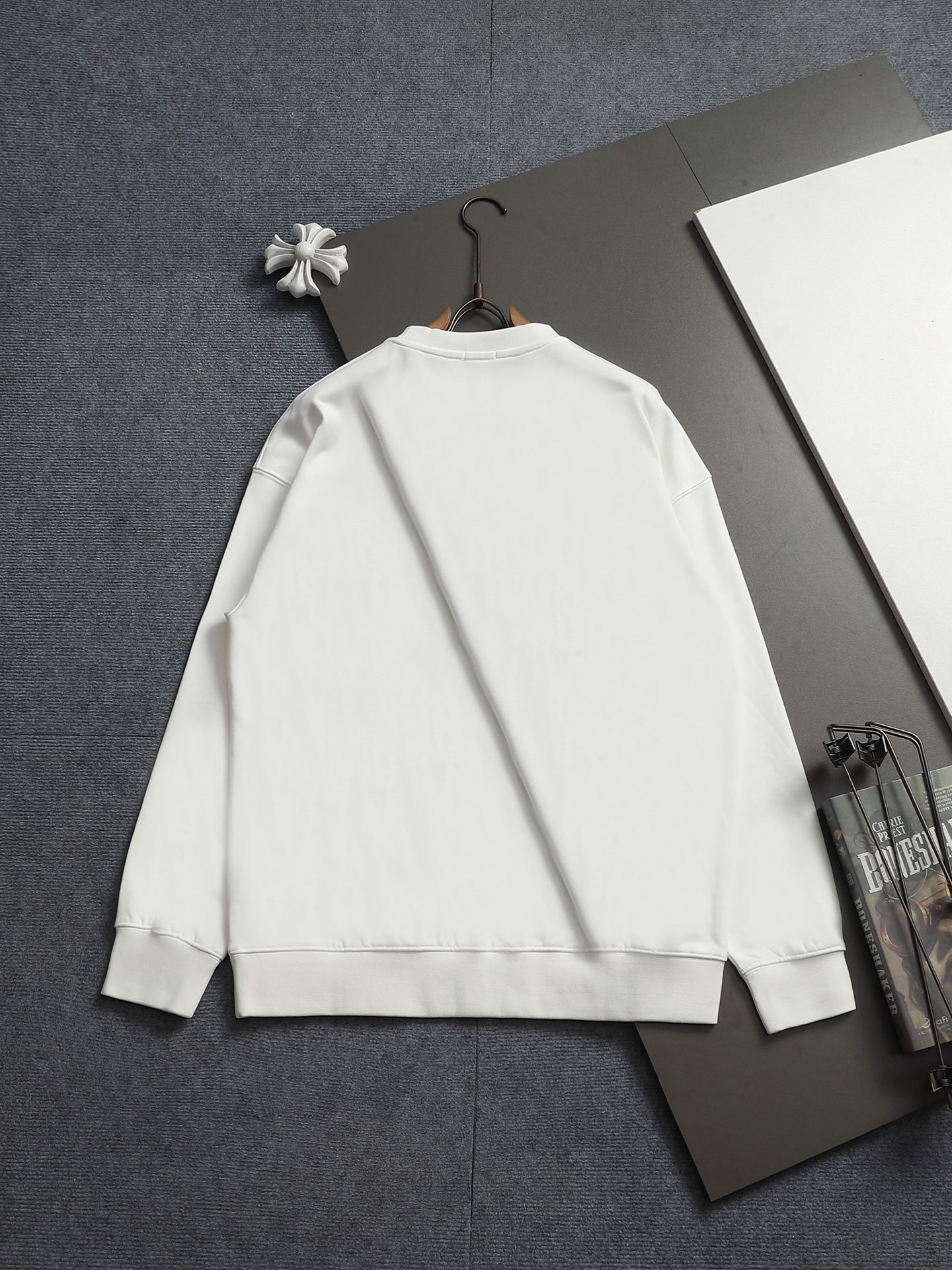 【BURBERRY】刺繍長袖 T シャツ