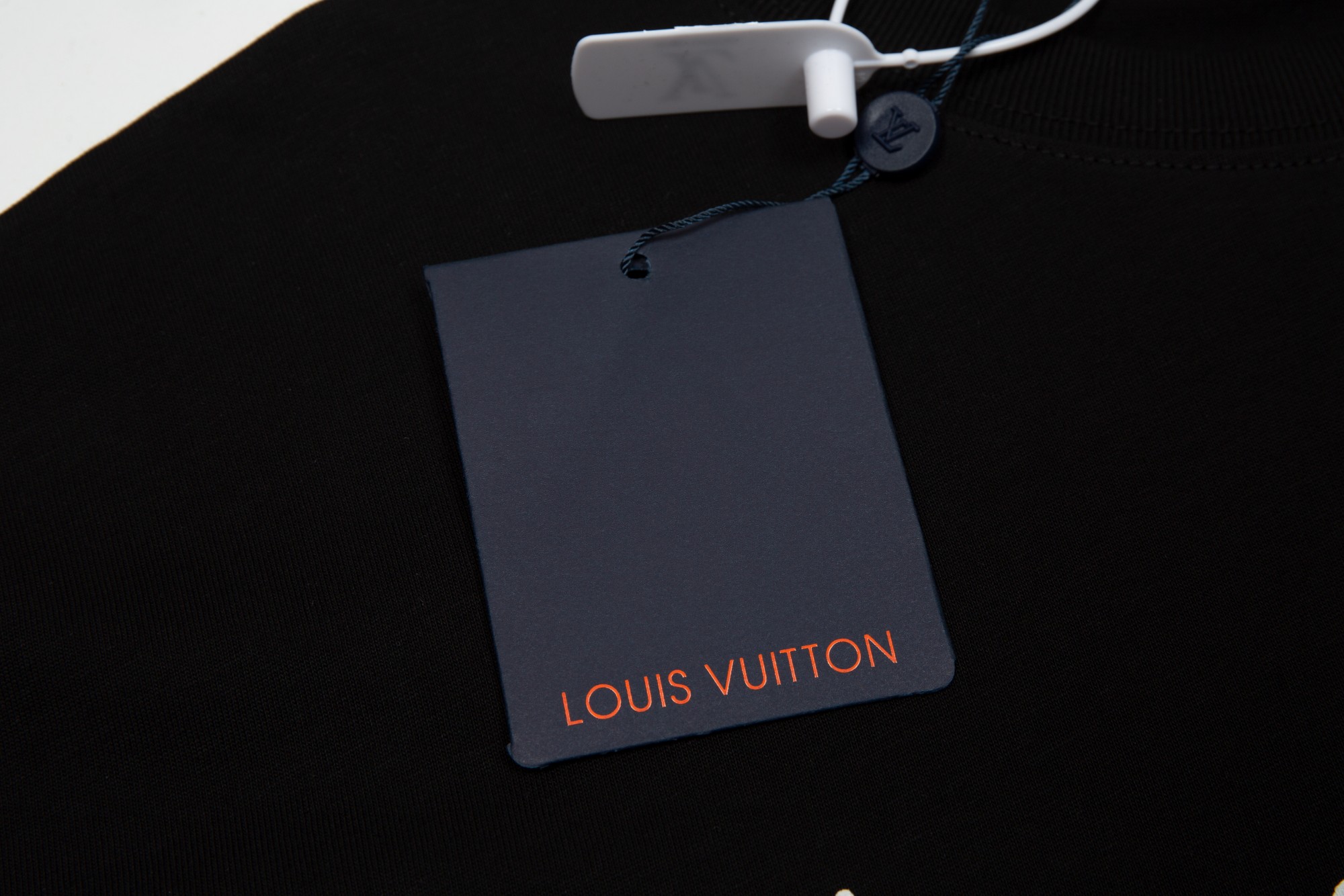 【LOUIS VUITTON旗艦店】ルイヴィトン 半袖Tシャツ ご好評に付き再入荷！