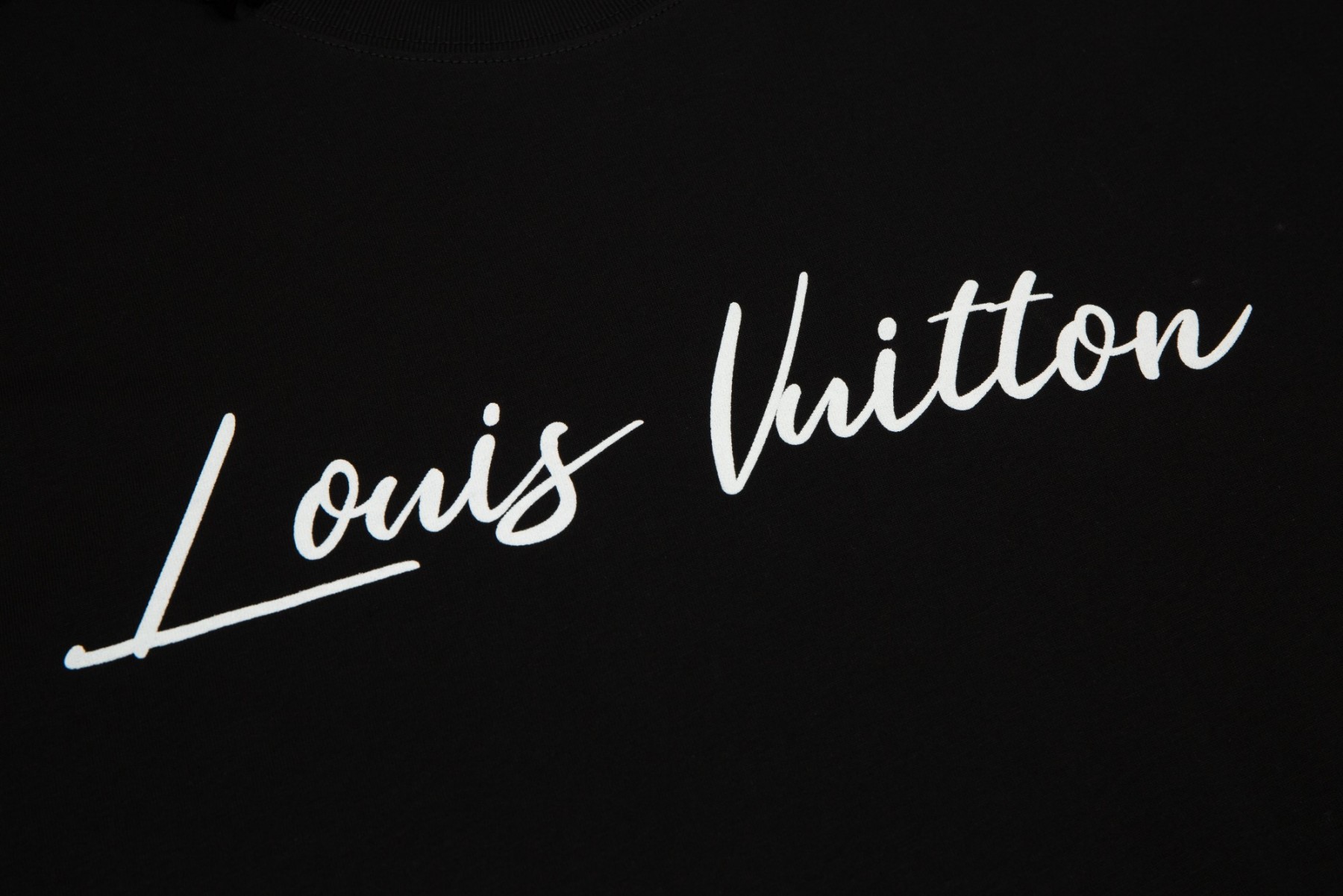 【LOUIS VUITTON旗艦店】ルイヴィトン 半袖Tシャツ ご好評に付き再入荷！