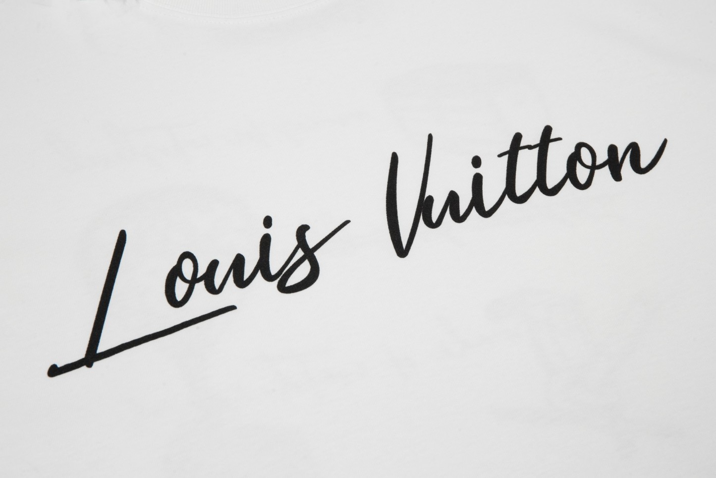 【LOUIS VUITTON旗艦店】ルイヴィトン 半袖Tシャツ ご好評に付き再入荷！