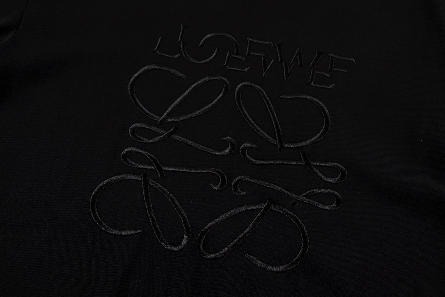 【LOEWE 公式旗艦店】（ロエベ）半袖Tシャツ、ご好評に付き再入荷！