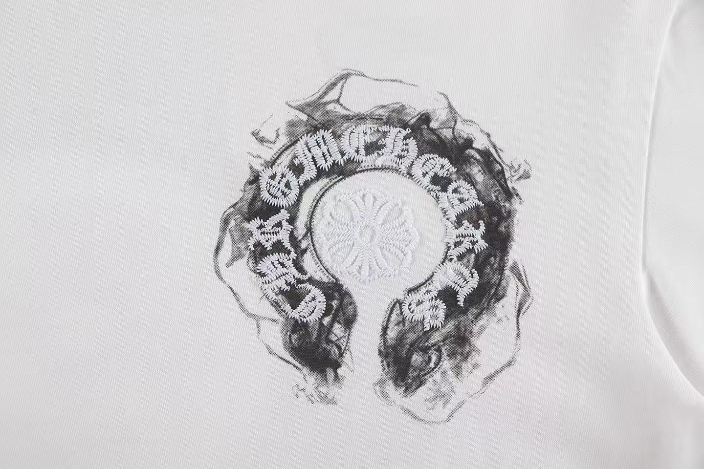 【CHROME HEARTS】（クロムハーツ）半袖Tシャツ、ご好評に付き再入荷！