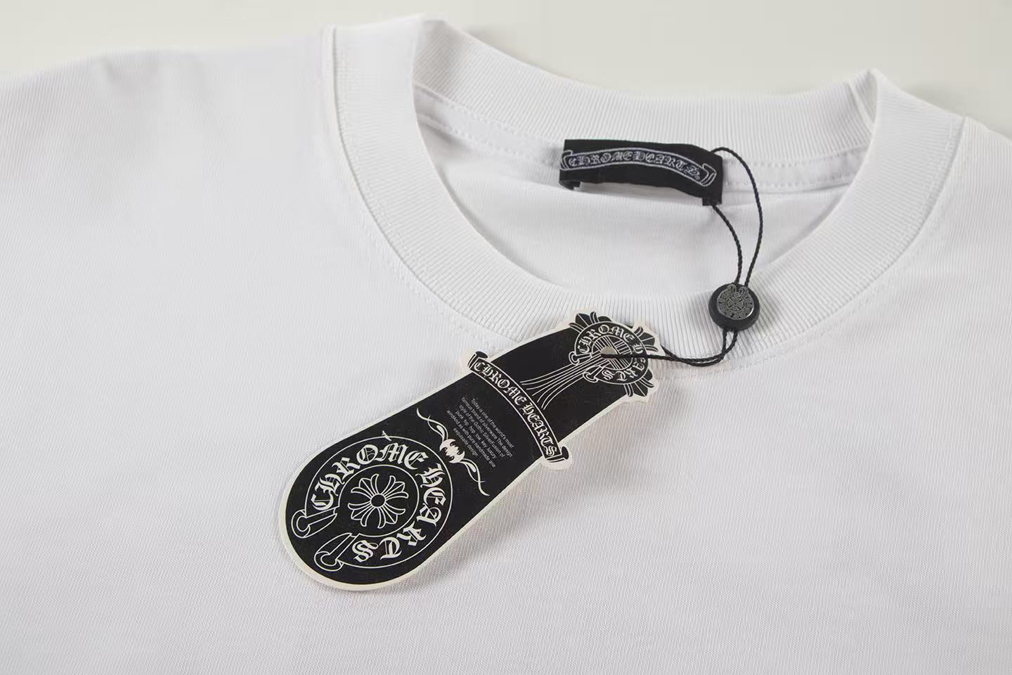 【CHROME HEARTS】（クロムハーツ）半袖Tシャツ、ご好評に付き再入荷！