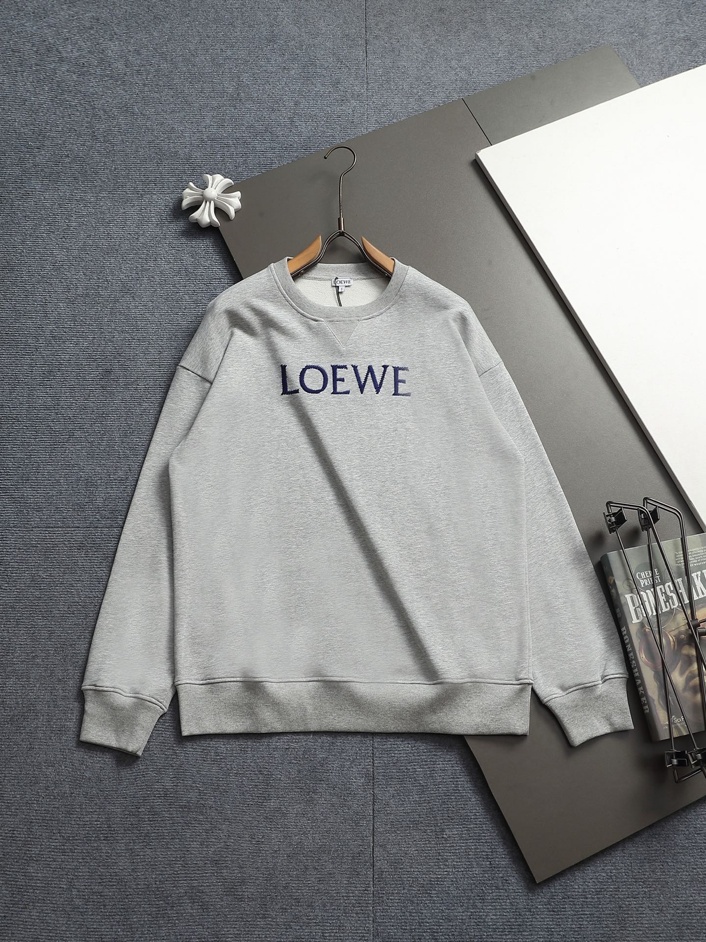 【LOEWE】刺繍長袖 T シャツ