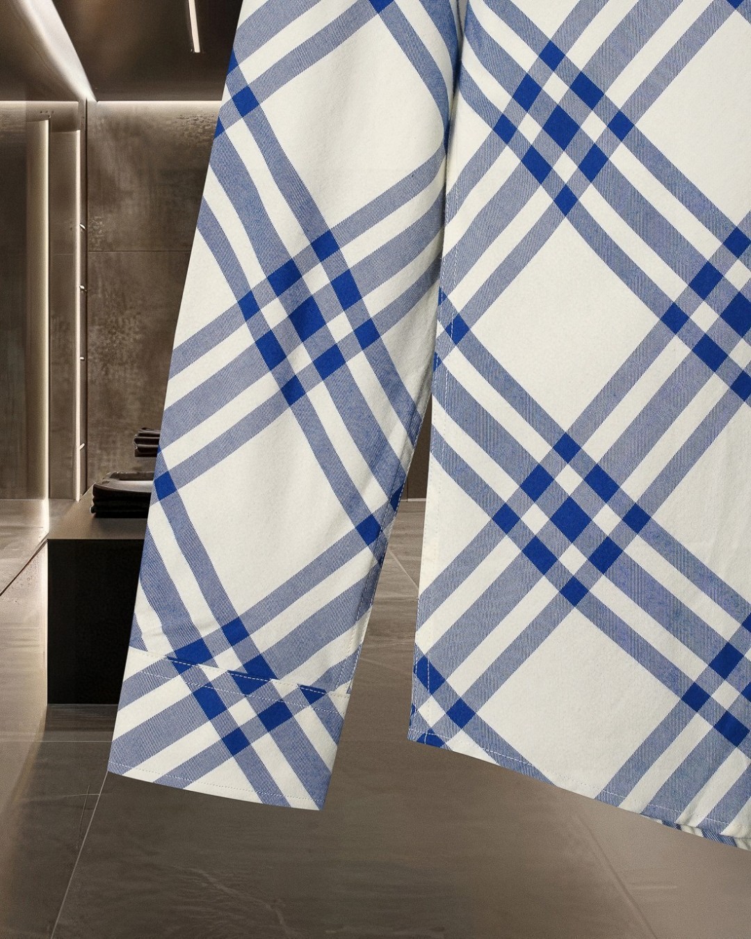 【BURBERRY】長袖シャツ