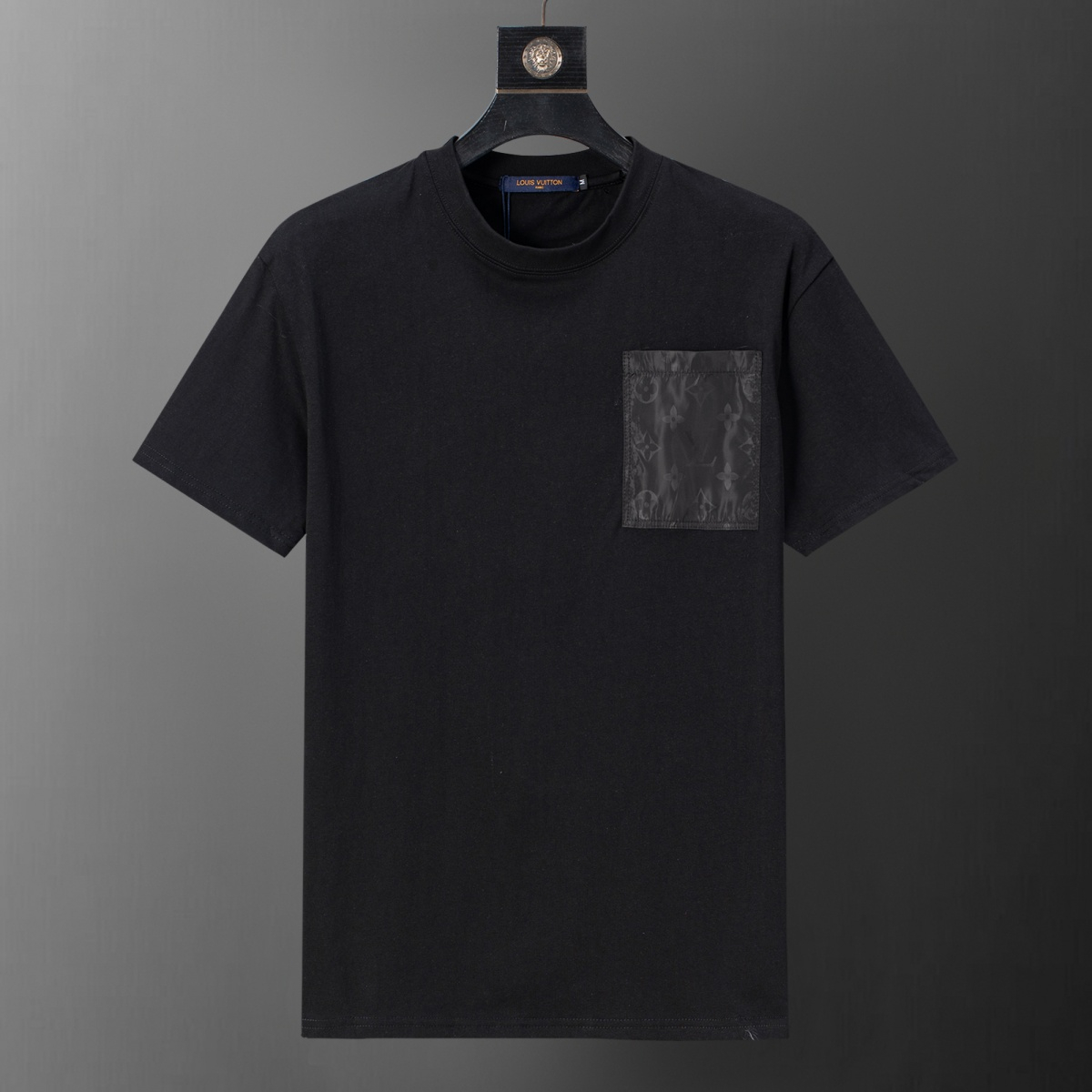 【LOUIS VUITTON】半袖T シャツショートパンツ セットアップ