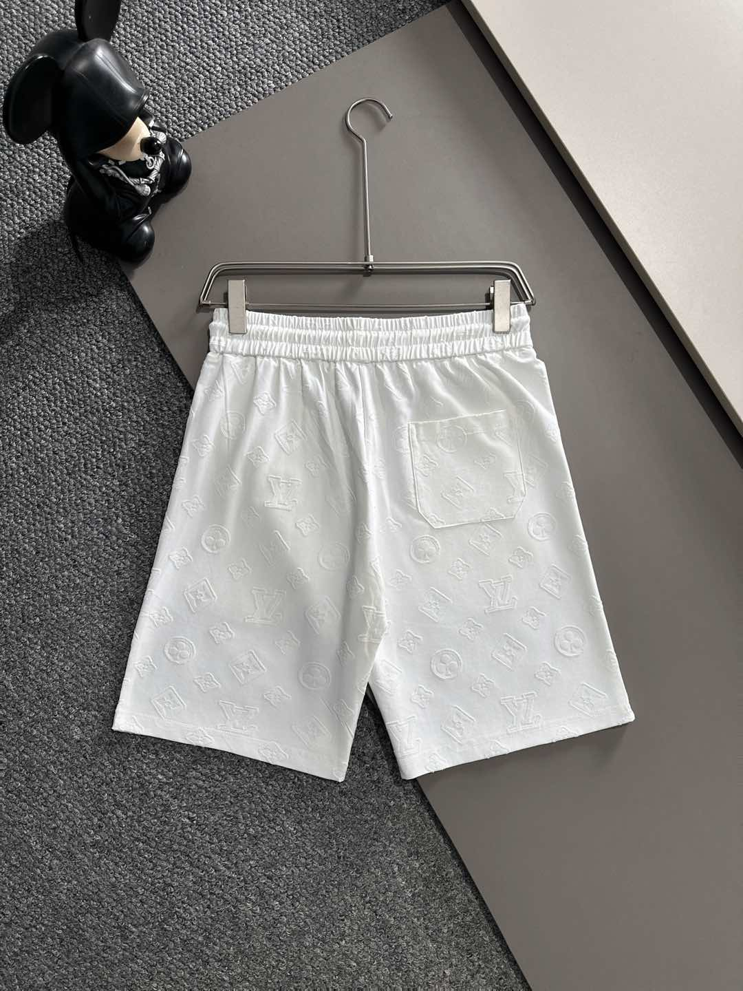 【LOUIS VUITTON】半袖T シャツショートパンツ セットアップ