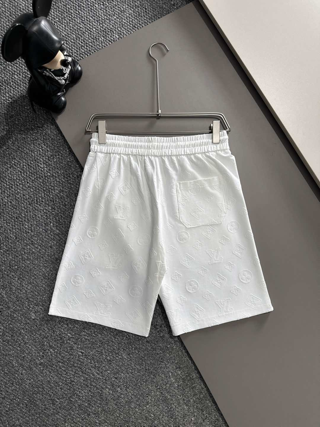 【LOUIS VUITTON】半袖T シャツショートパンツ セットアップ