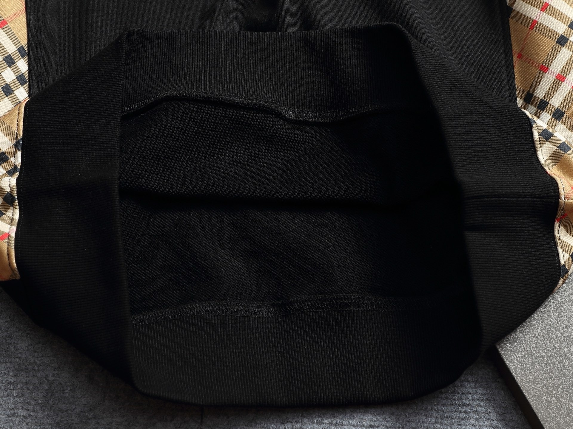 【BURBERRY】長袖 T シャツ
