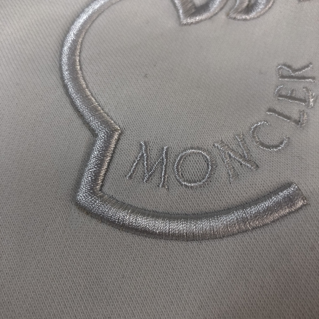 【MONCLER】長袖 T シャツ