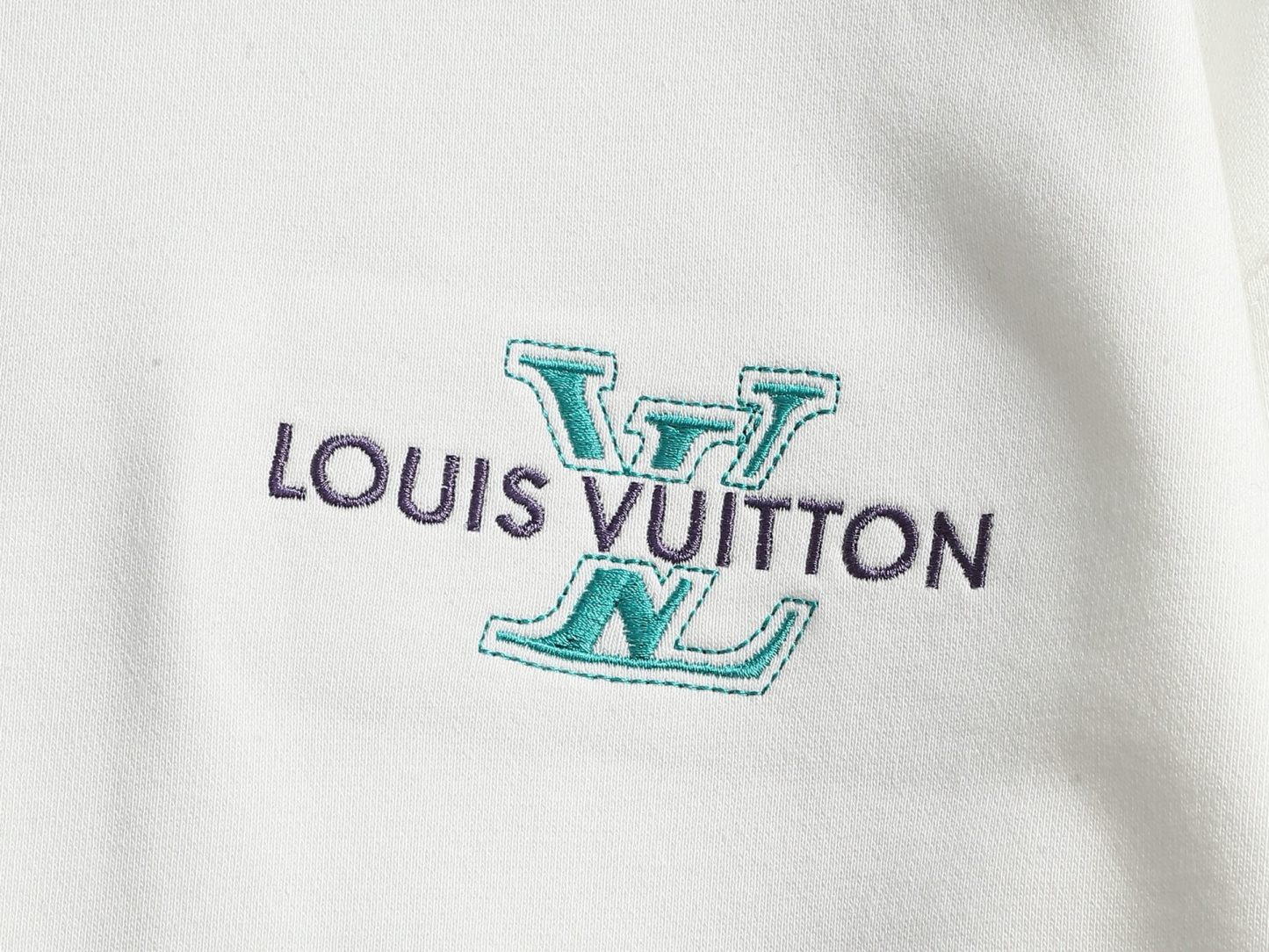 【LOUIS VUITTON】刺繍長袖 T シャツ