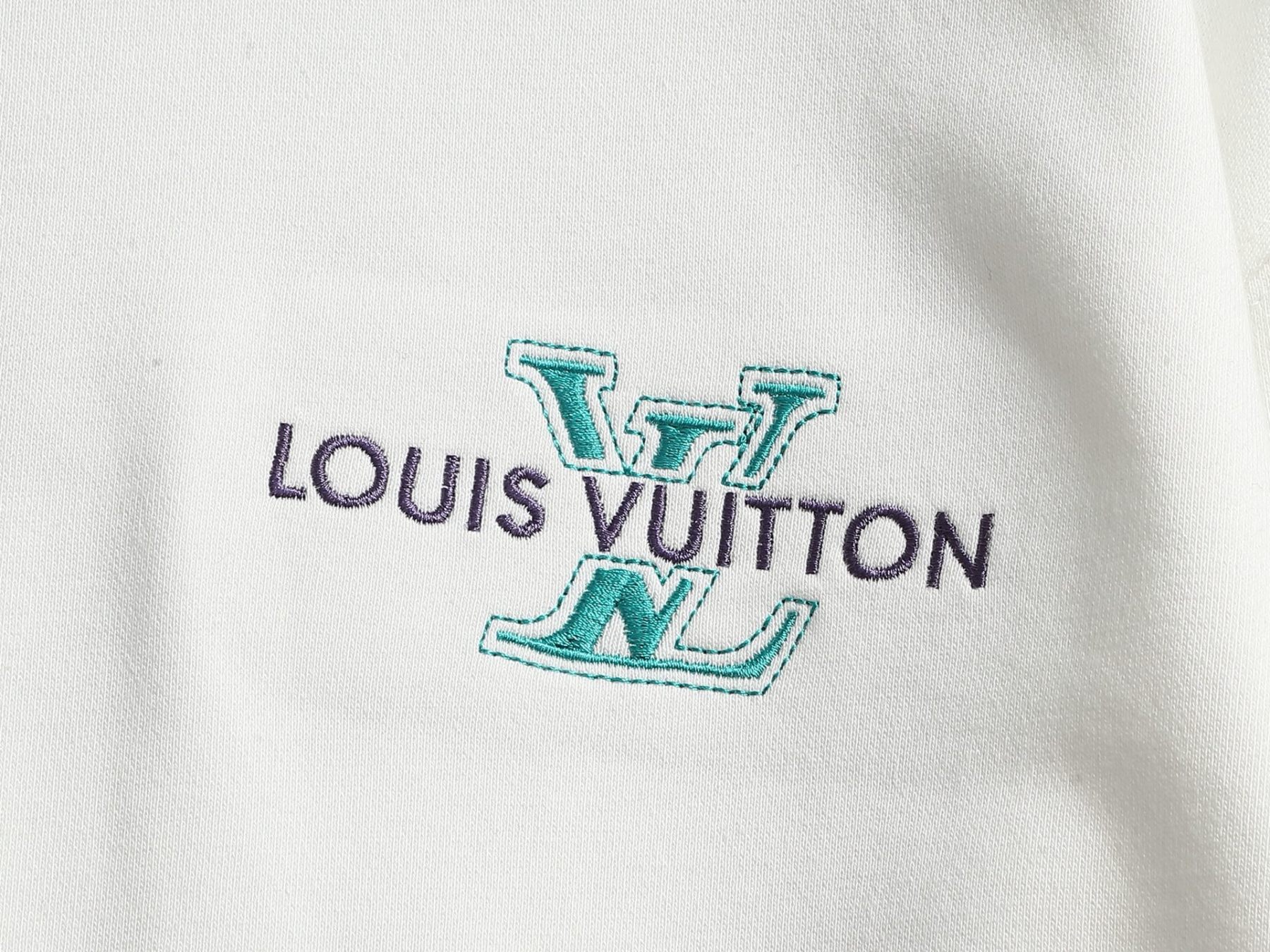 【LOUIS VUITTON】刺繍長袖 T シャツ