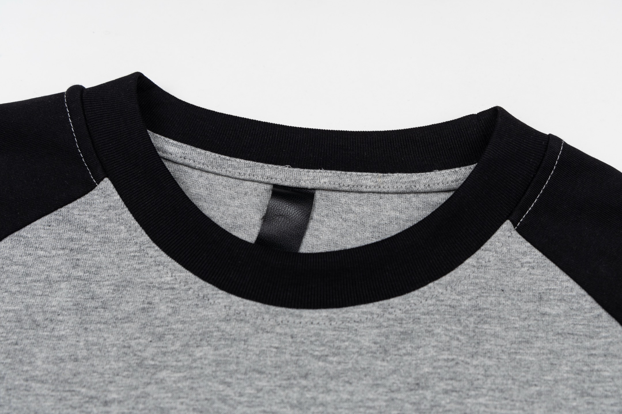 【CHROME HEARTS】長袖 T シャツ