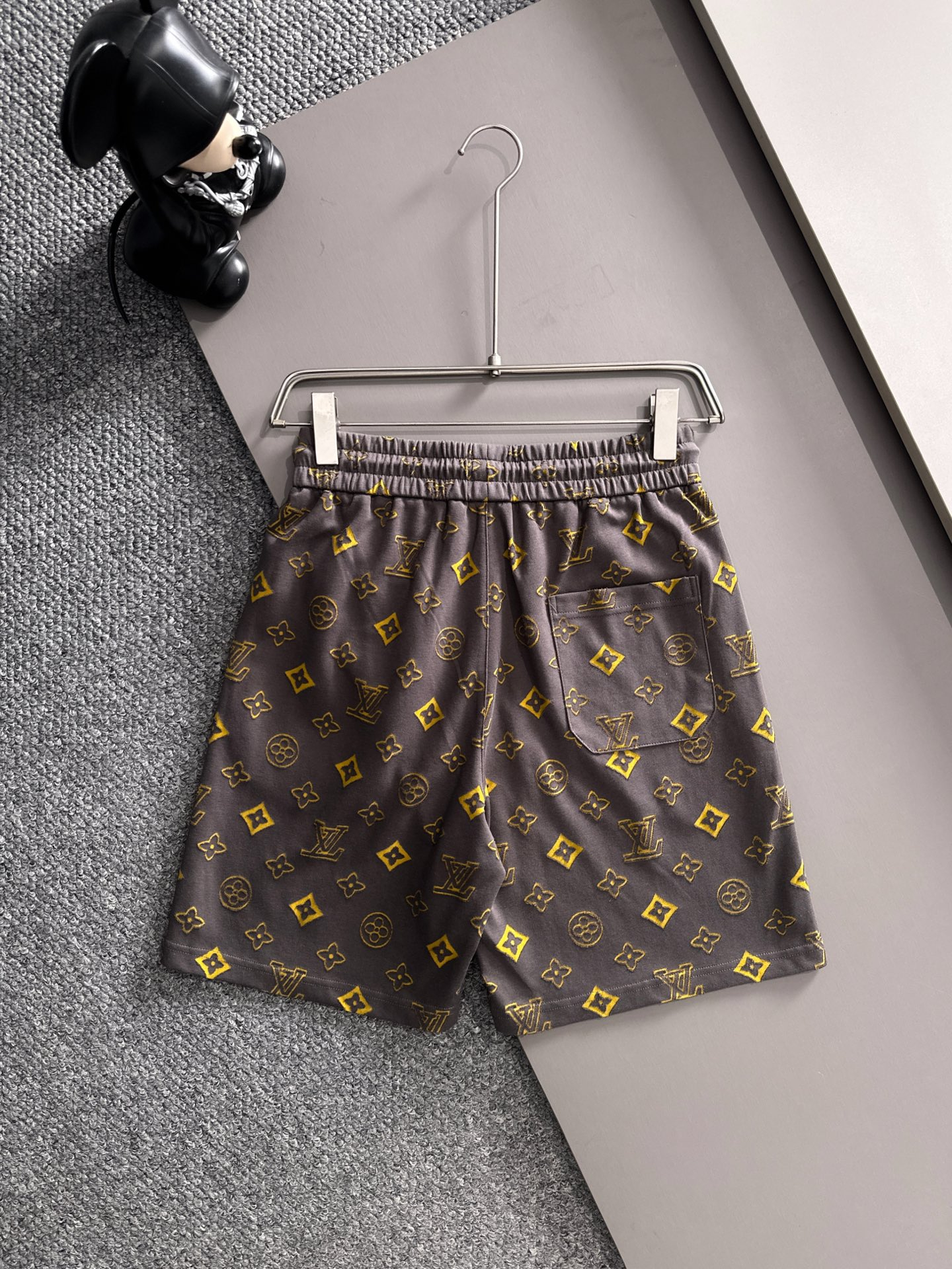 【LOUIS VUITTON】半袖T シャツショートパンツ セットアップ