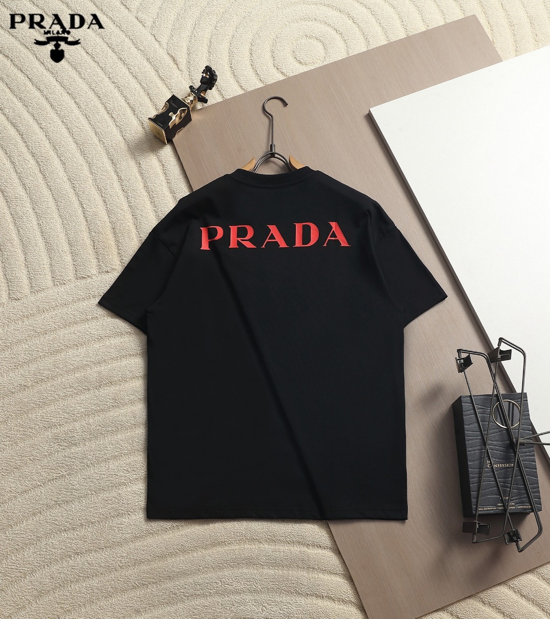 【PRADA】半袖 T シャツ
