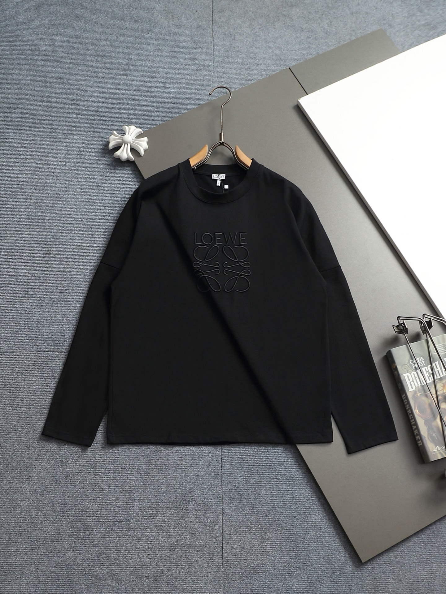 【LOEWE】刺繍長袖 T シャツ