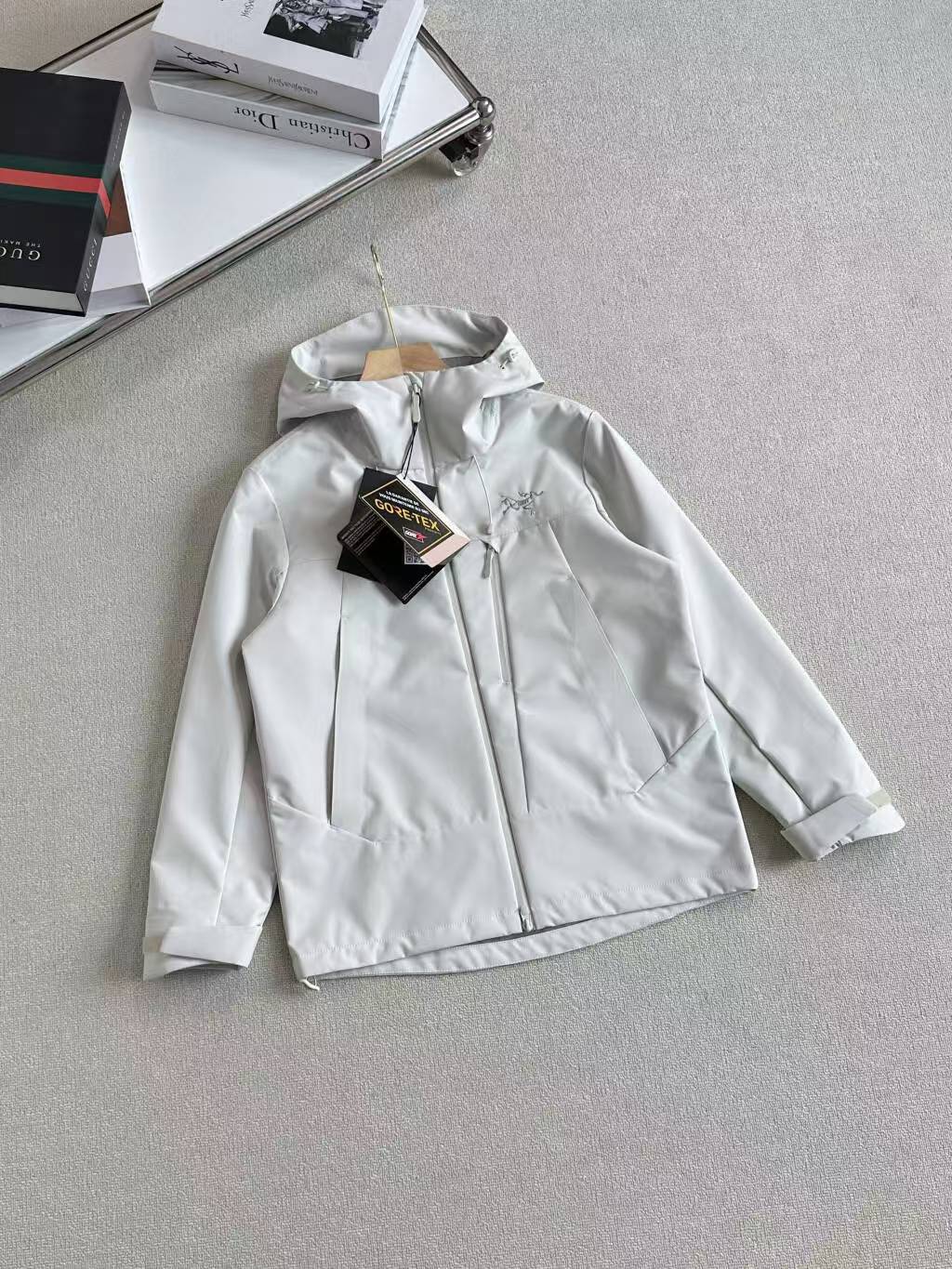 【ARC'TERYX】ジャケット