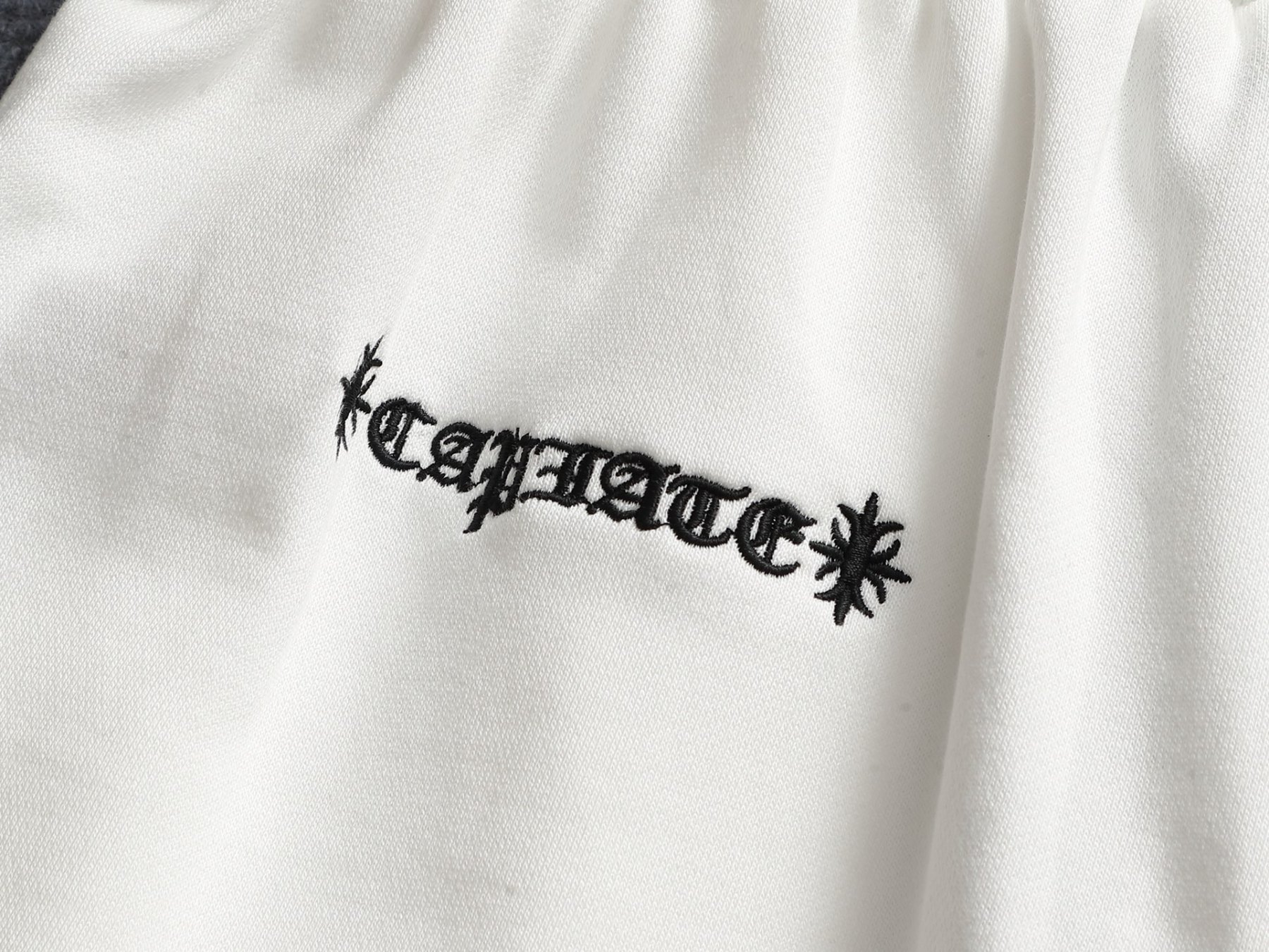 【CHROME HEARTS】ショートパンツ