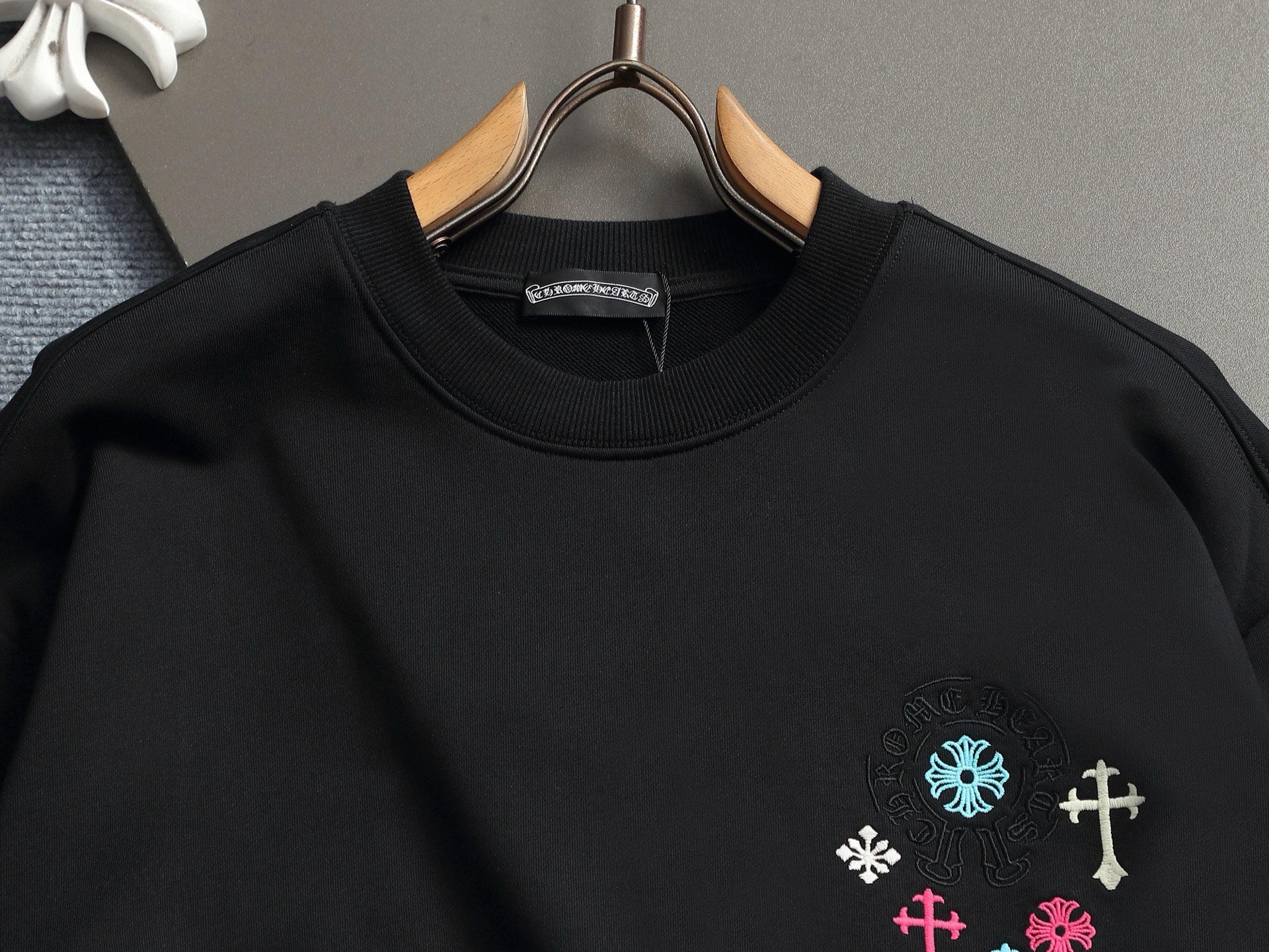 【CHROME HEARTS】刺繍長袖 T シャツ
