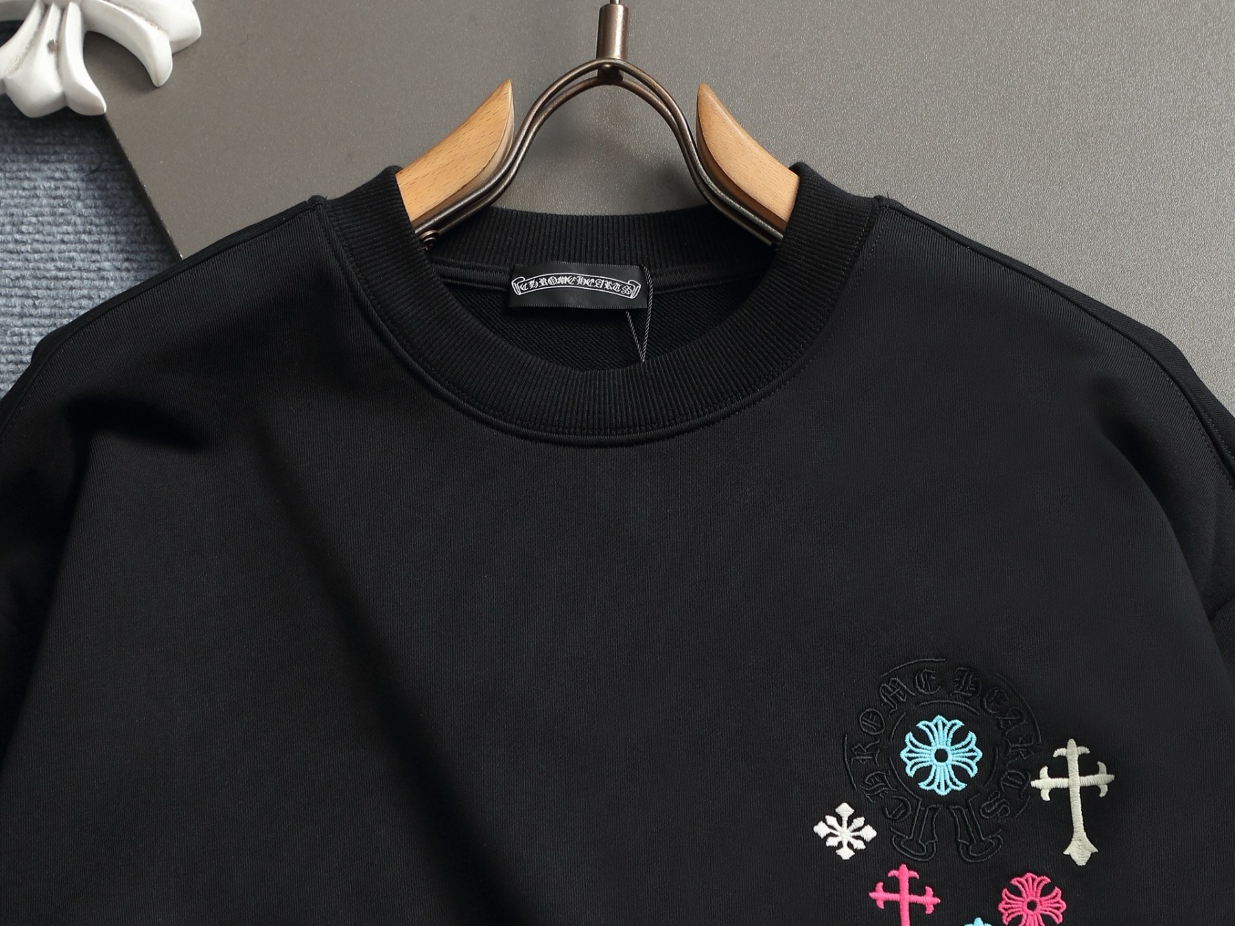 【CHROME HEARTS】刺繍長袖 T シャツ