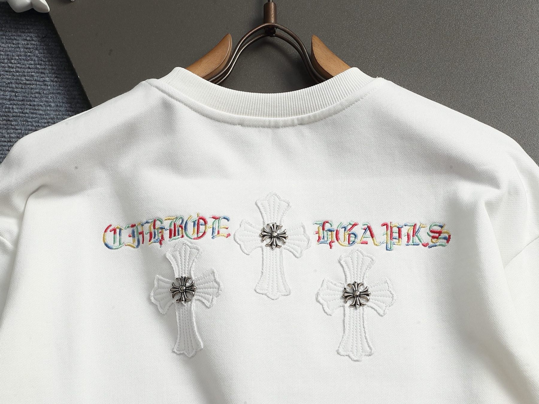 【CHROME HEARTS】刺繍長袖 T シャツ