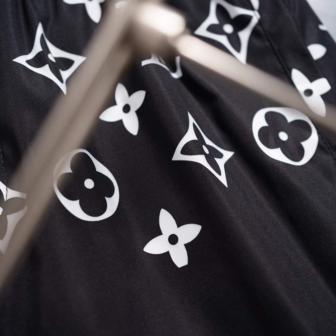 【LOUIS VUITTON】ショートパンツ
