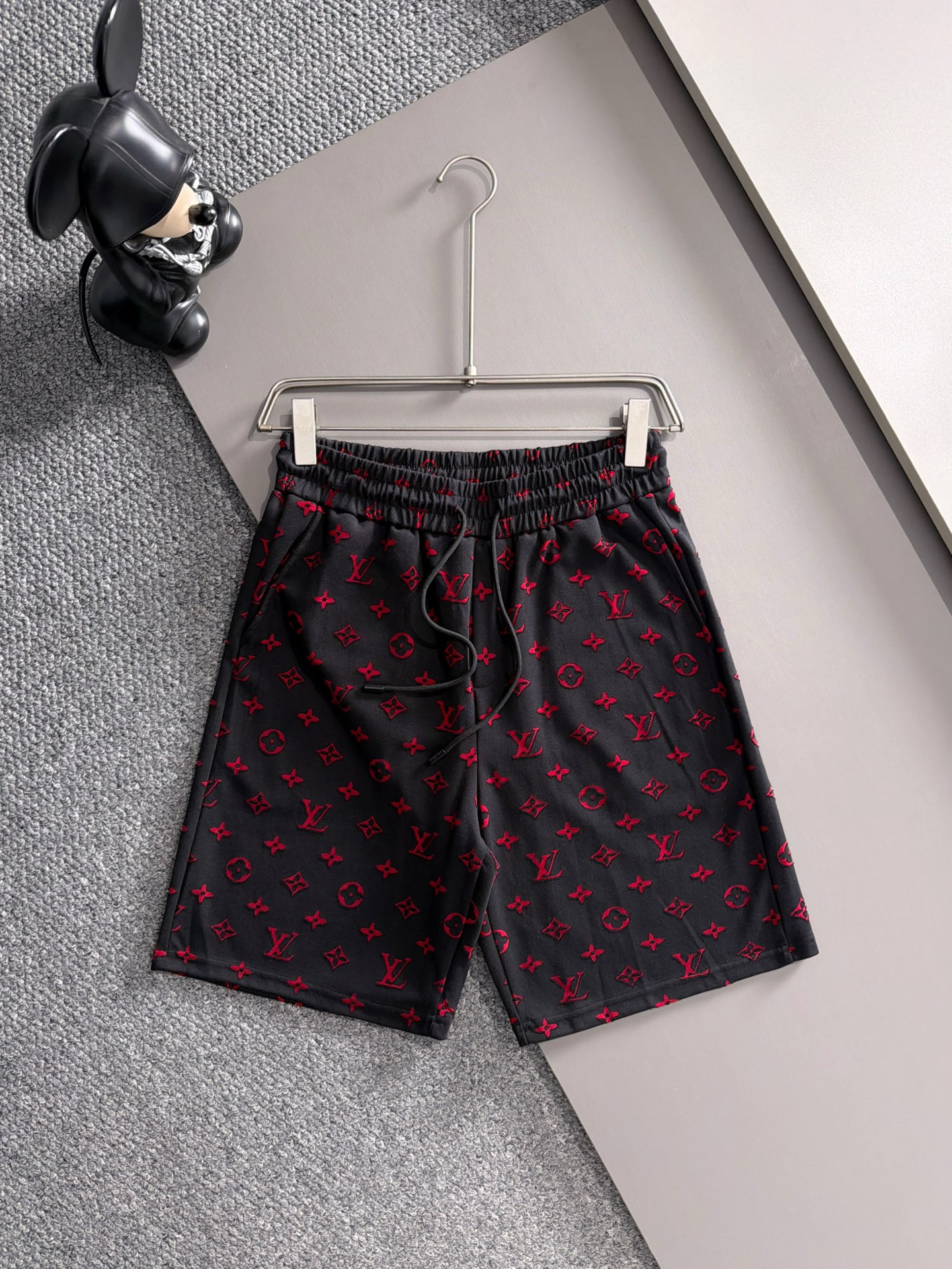 【LOUIS VUITTON】半袖T シャツショートパンツ セットアップ