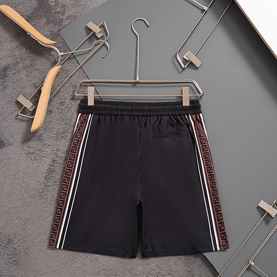 【FENDI】ショートパンツ