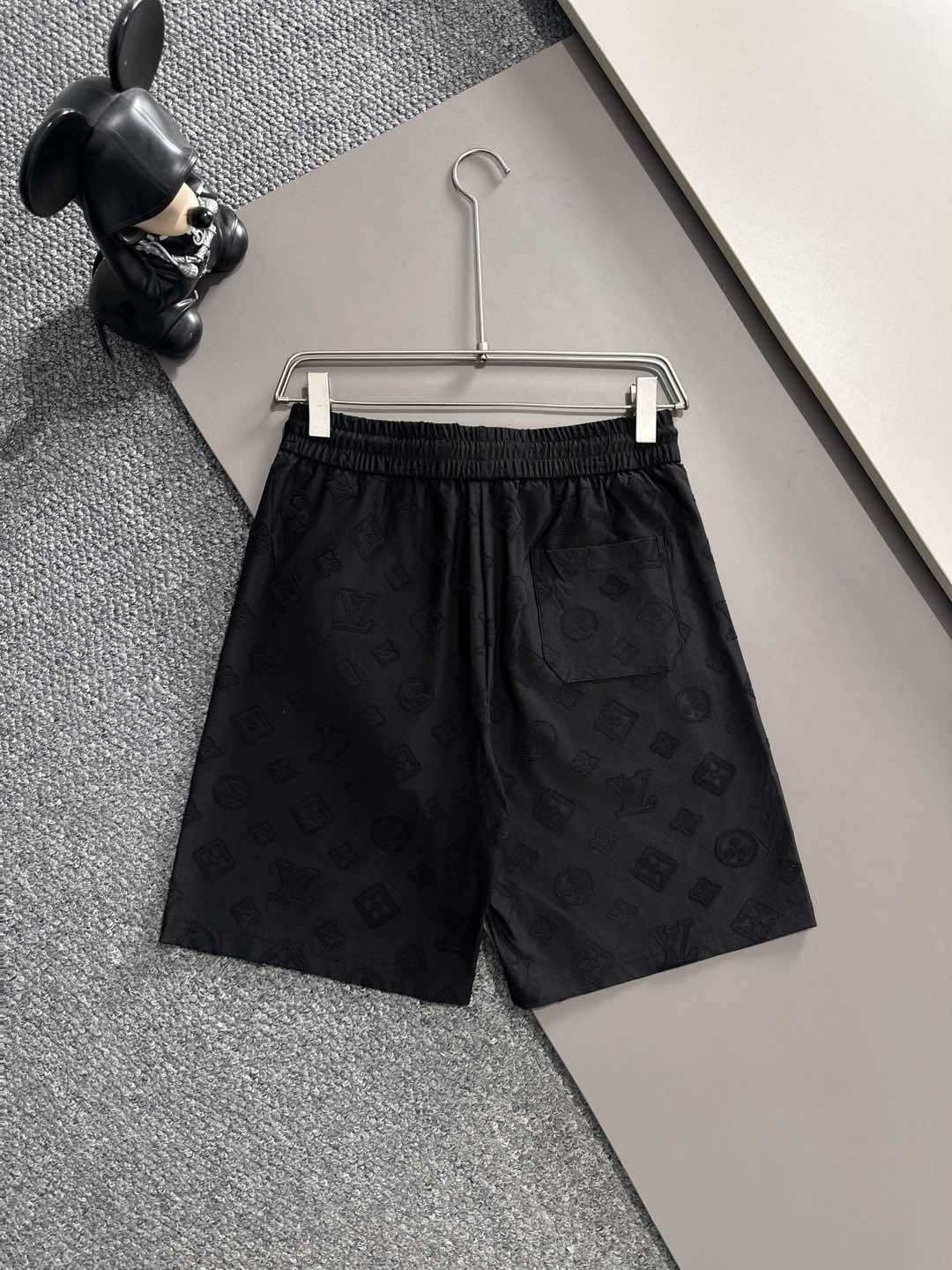 【LOUIS VUITTON】半袖T シャツショートパンツ セットアップ