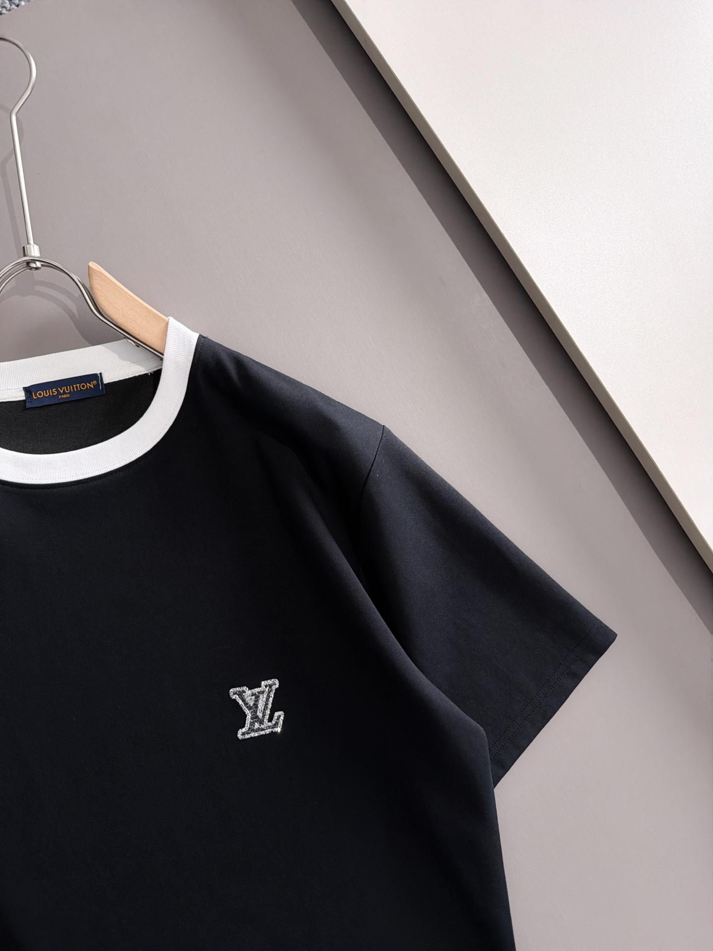 【LOUIS VUITTON】半袖T シャツショートパンツ セットアップ