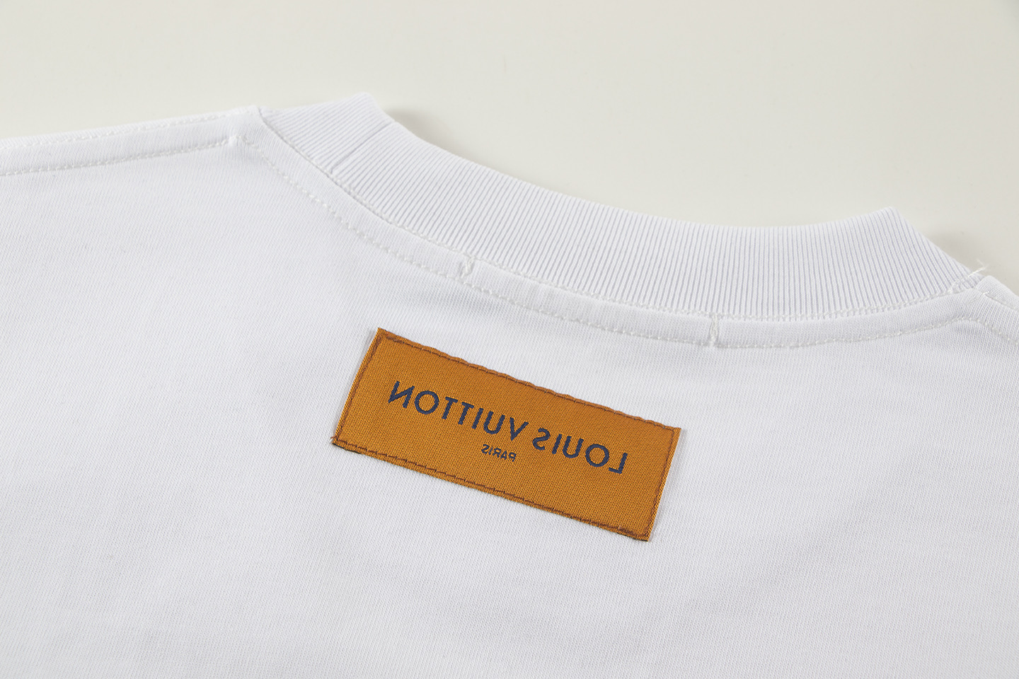 【LOUIS VUITTON旗艦店】ルイヴィトン 半袖Tシャツ ご好評に付き再入荷！
