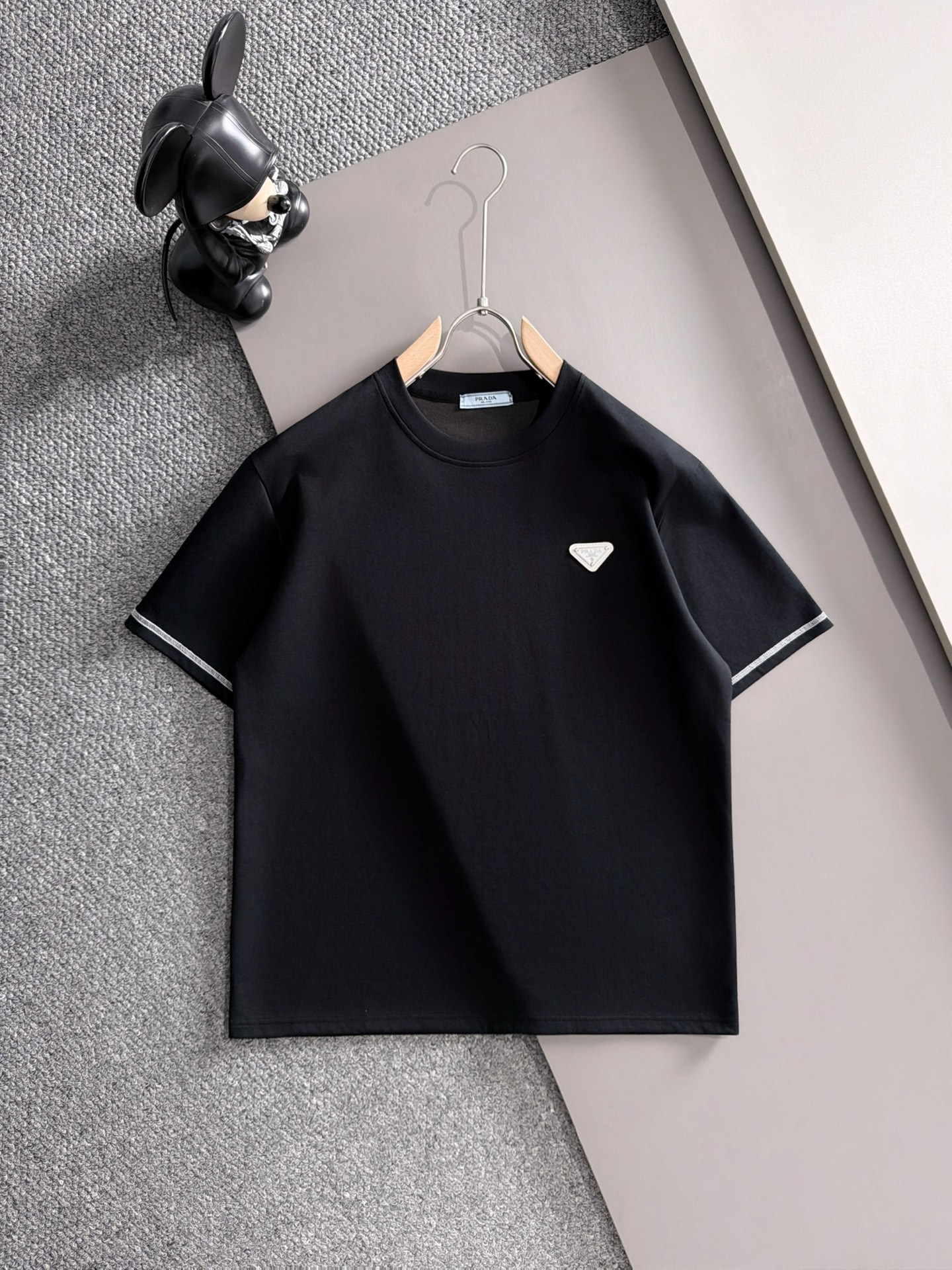 【PRADA】半袖T シャツショートパンツ セットアップ