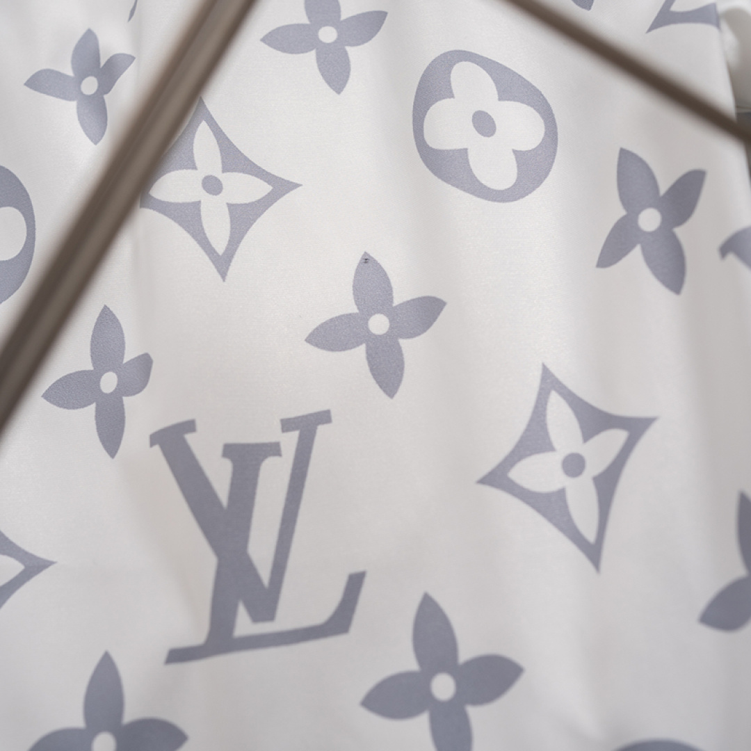 【LOUIS VUITTON】ショートパンツ