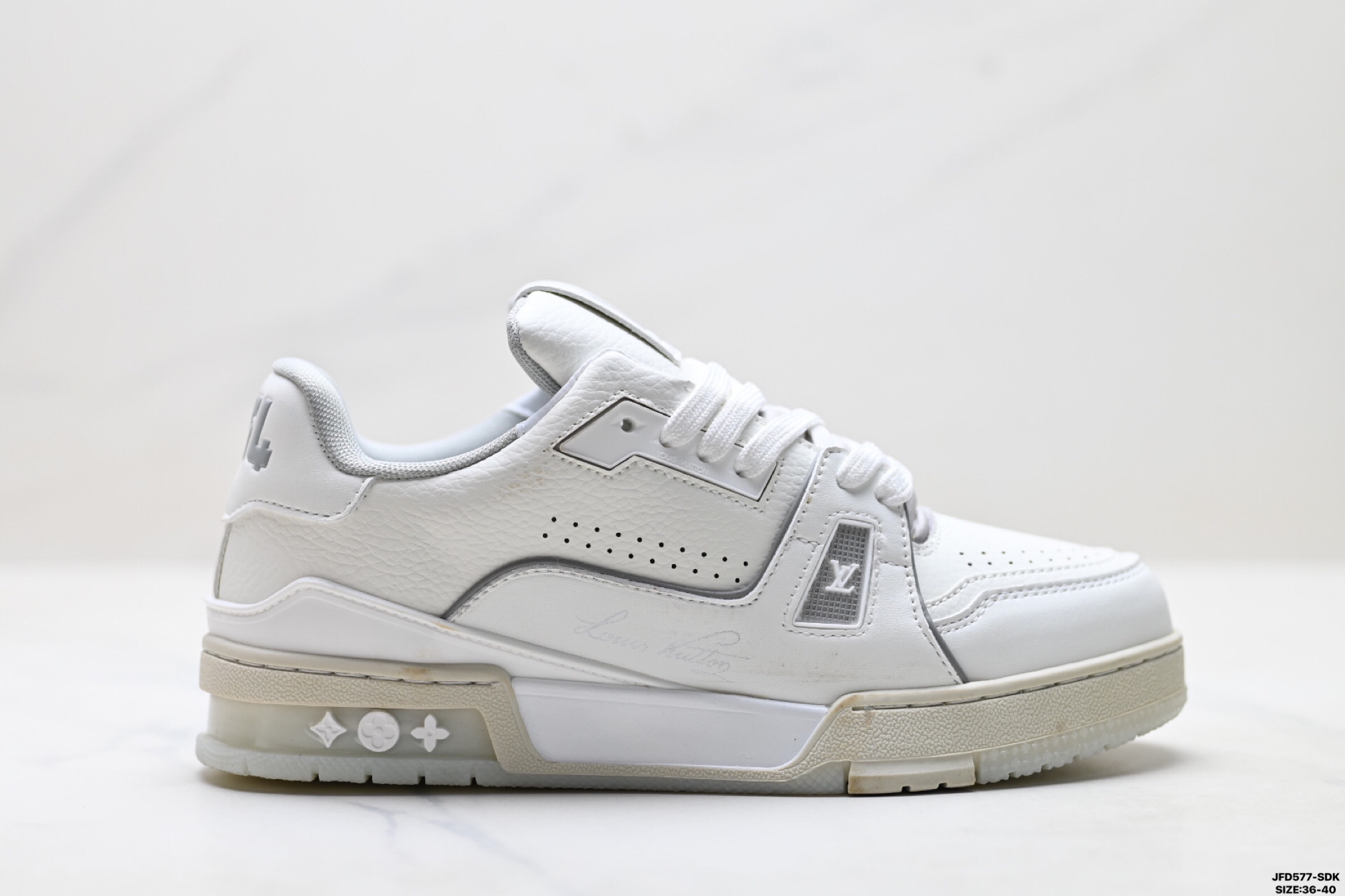 Louis Vuitton Trainer Sneaker Low スニーカー