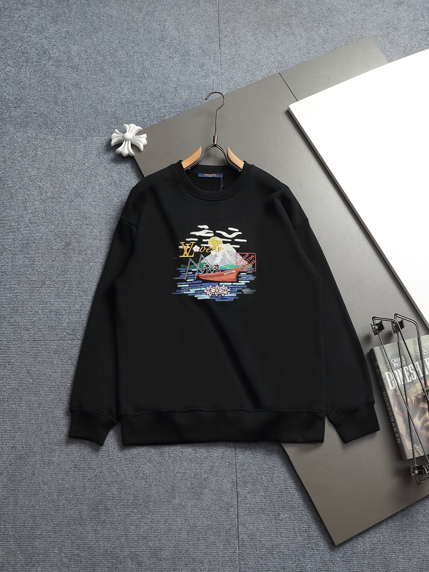 【LOUIS VUITTON】刺繍長袖 T シャツ