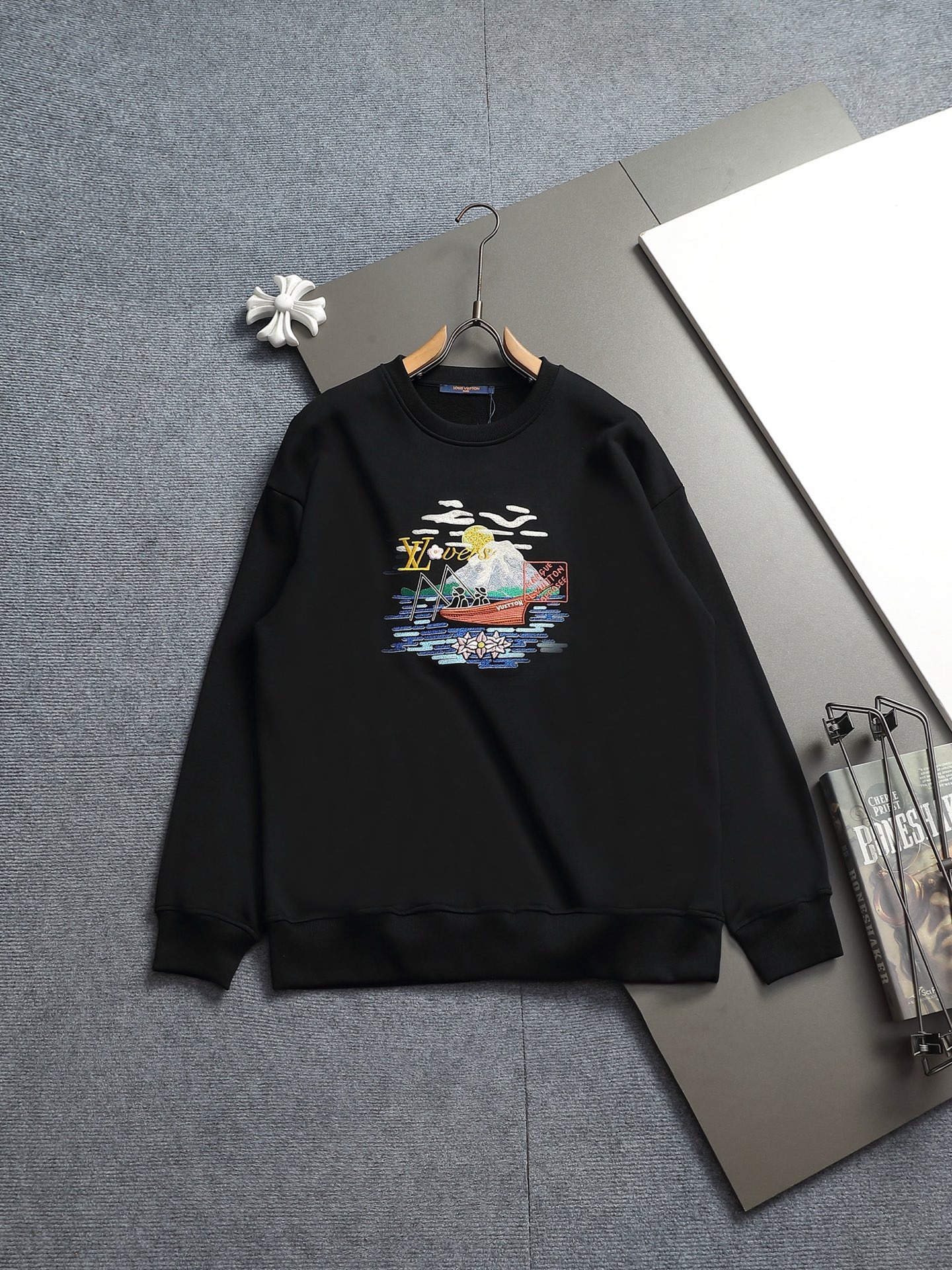 【LOUIS VUITTON】刺繍長袖 T シャツ