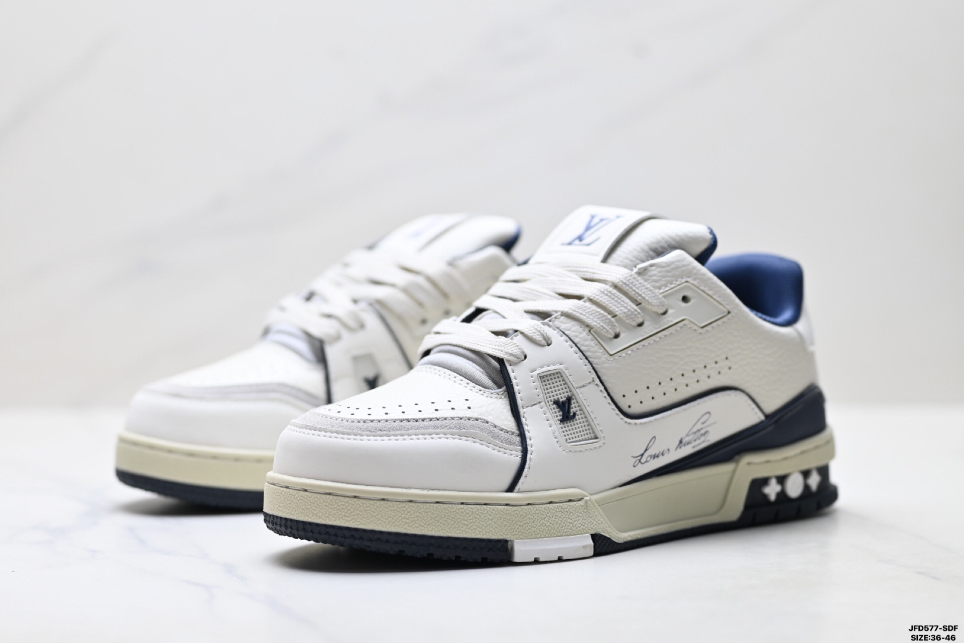 Louis Vuitton Trainer Sneaker Low スニーカー ホワイト × ネイビー レザー