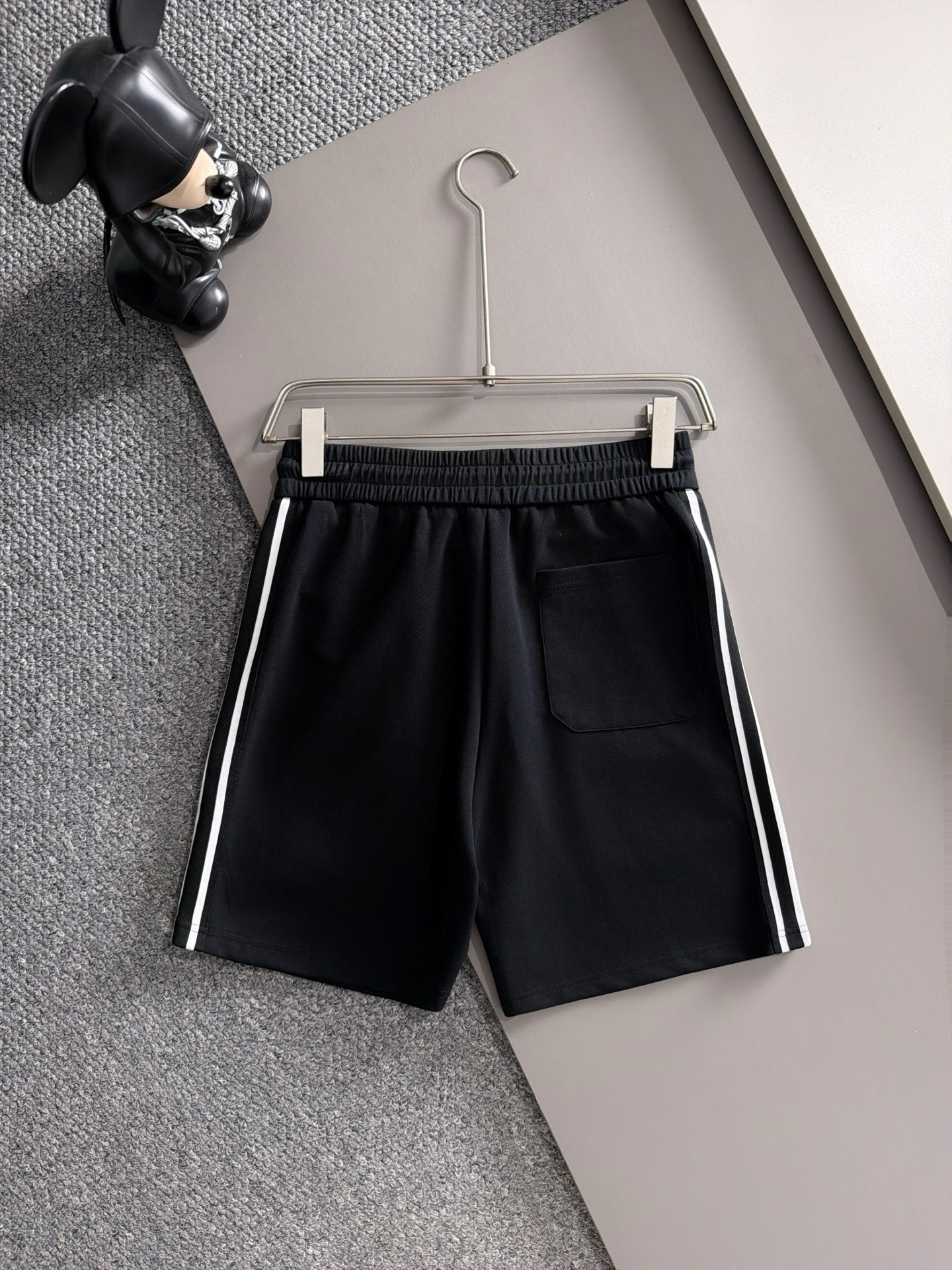 【LOUIS VUITTON】半袖T シャツショートパンツ セットアップ