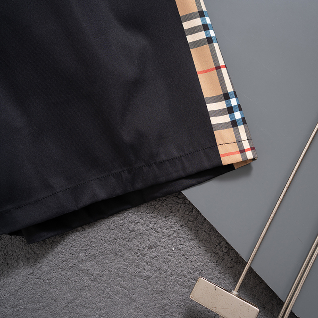 【BURBERRY】ショートパンツ